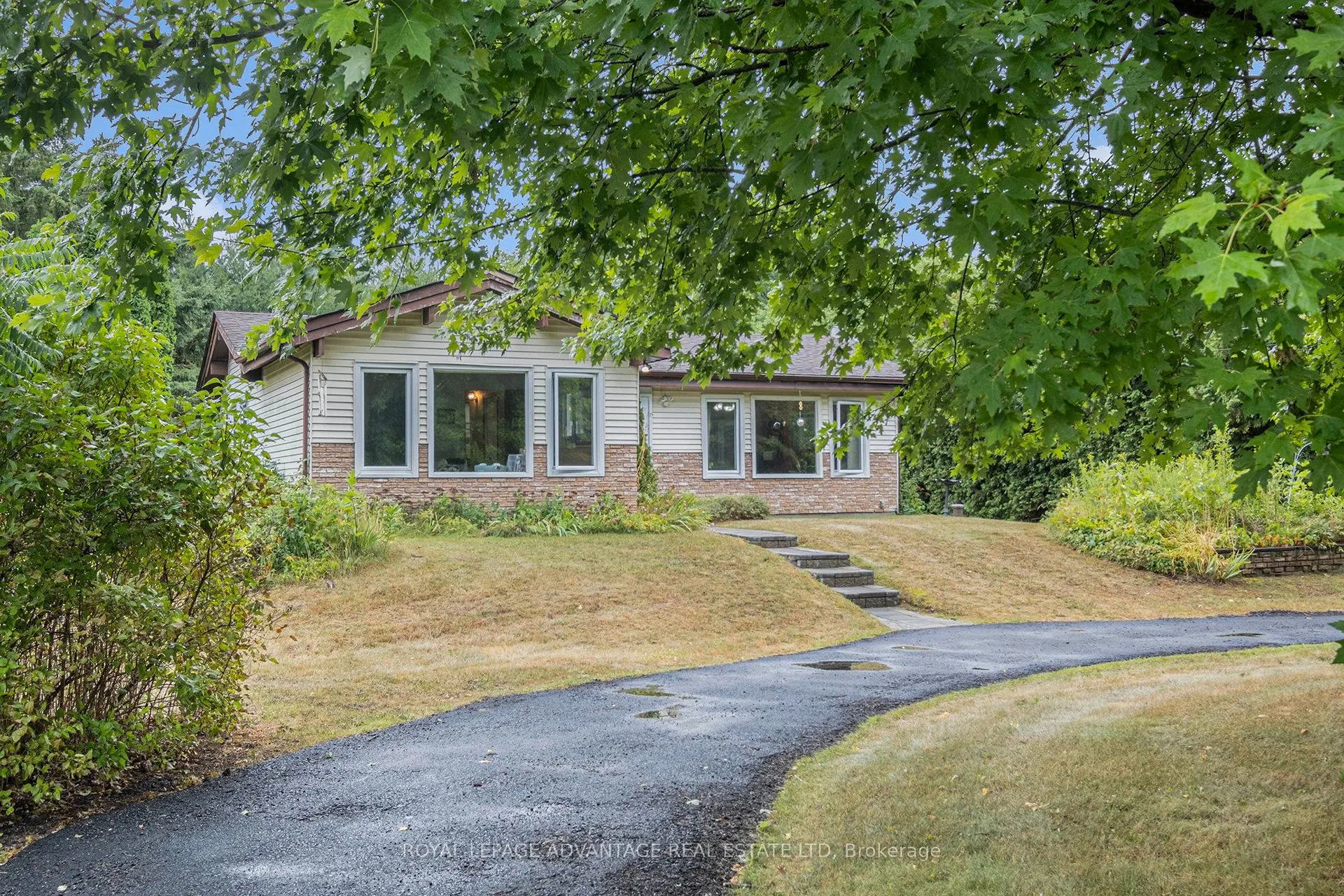 77 Golf Club Road