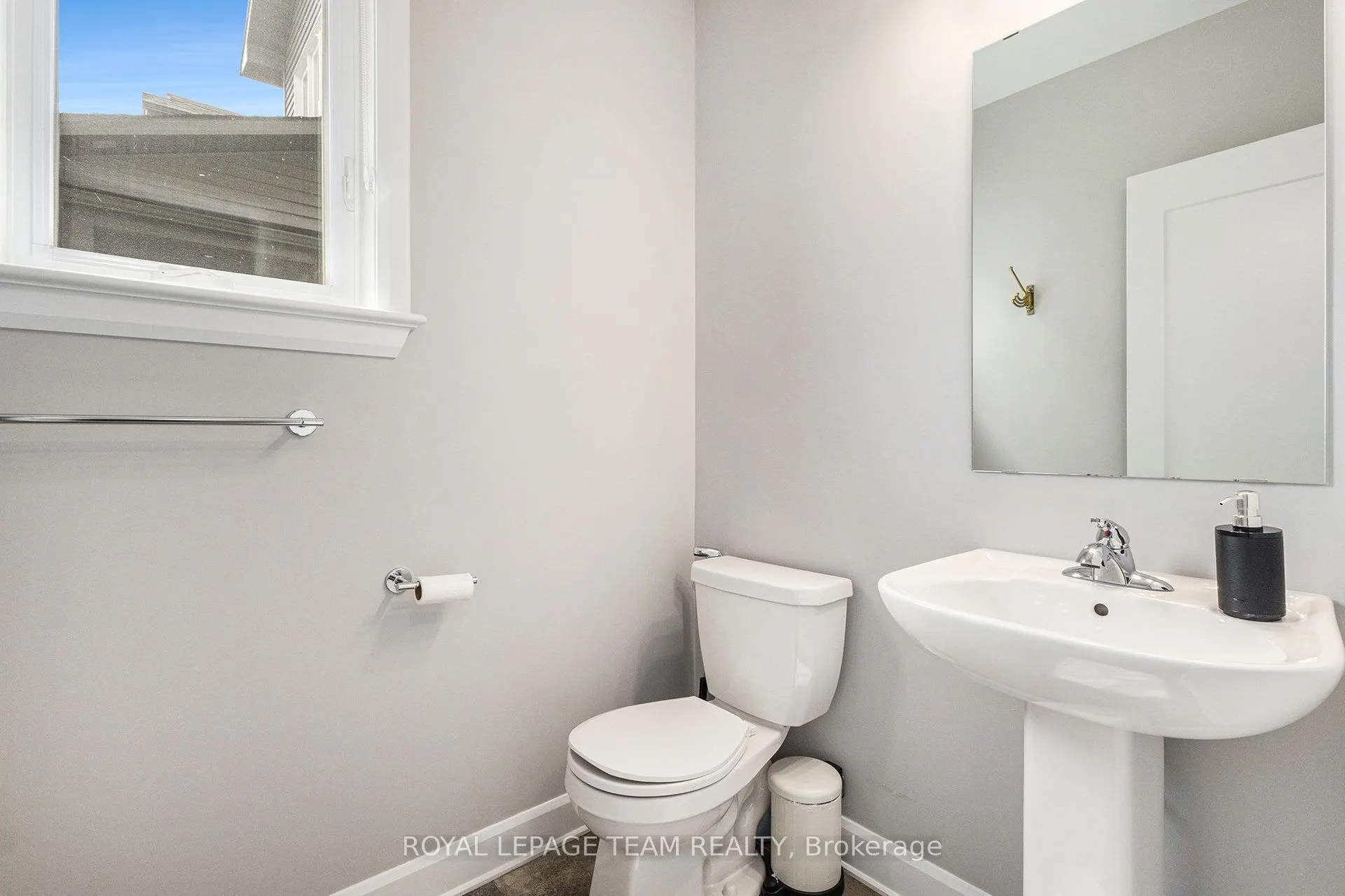 659 Parkview Terrace