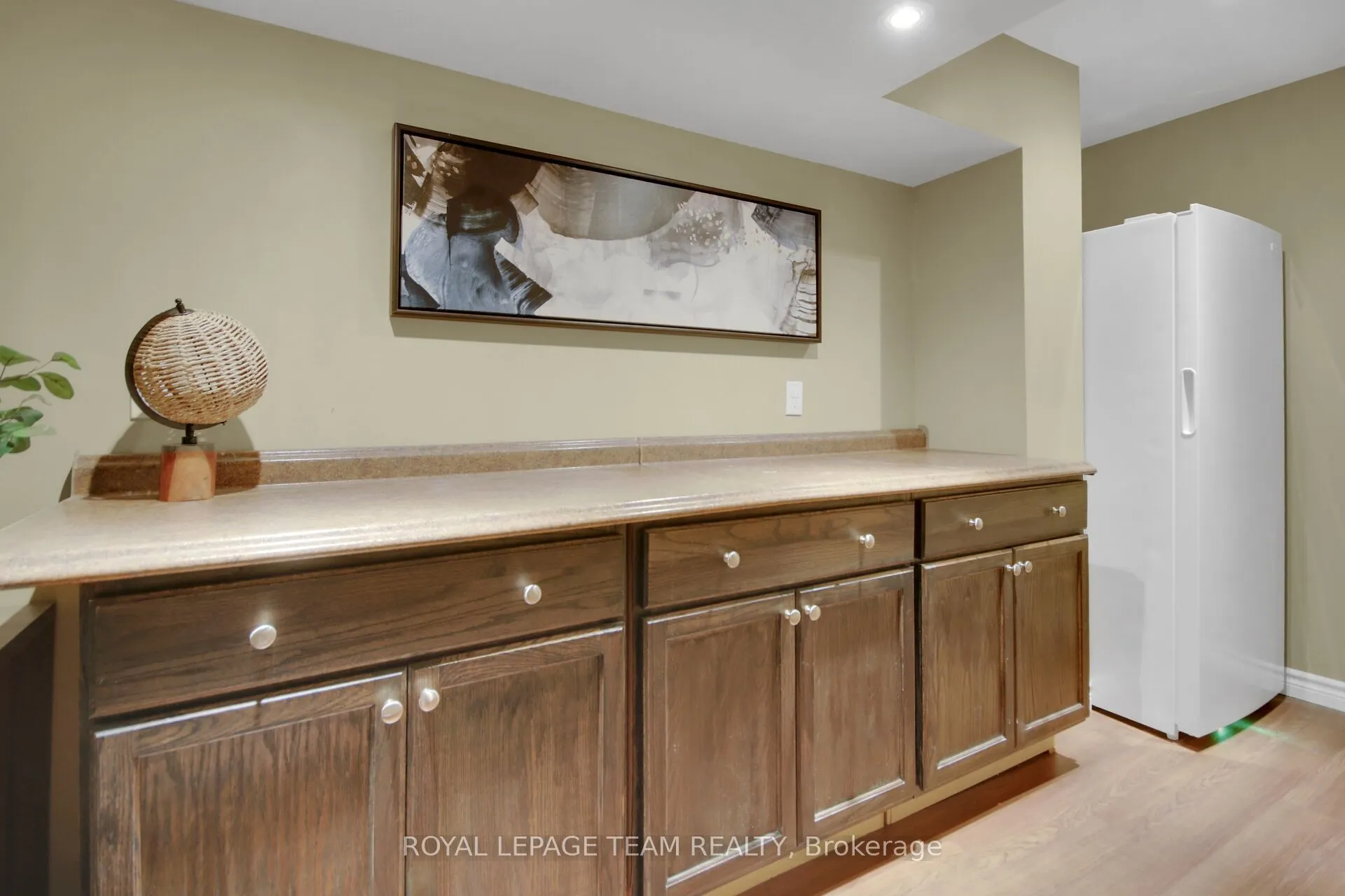 123 Talltree Crescent