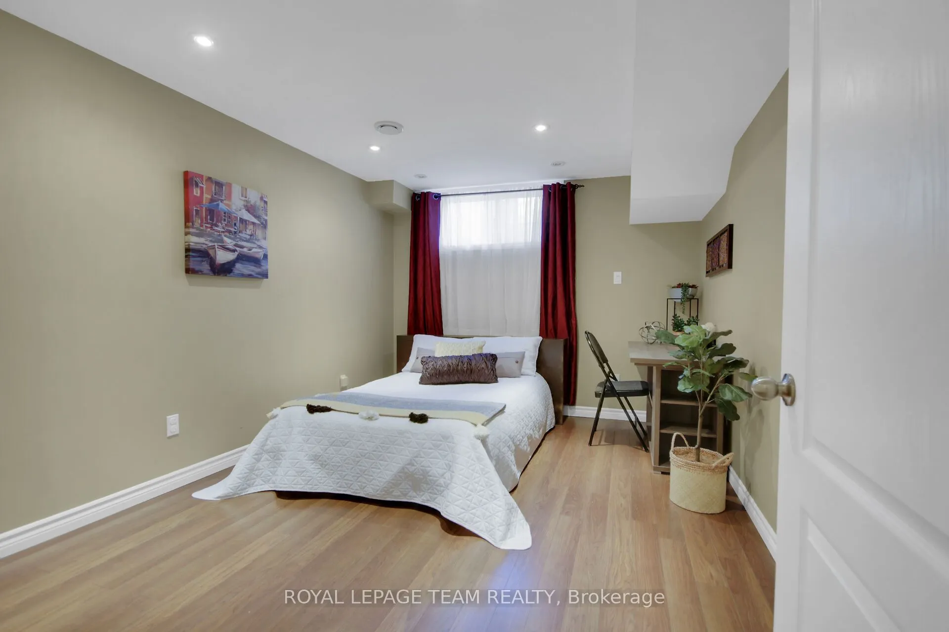 123 Talltree Crescent