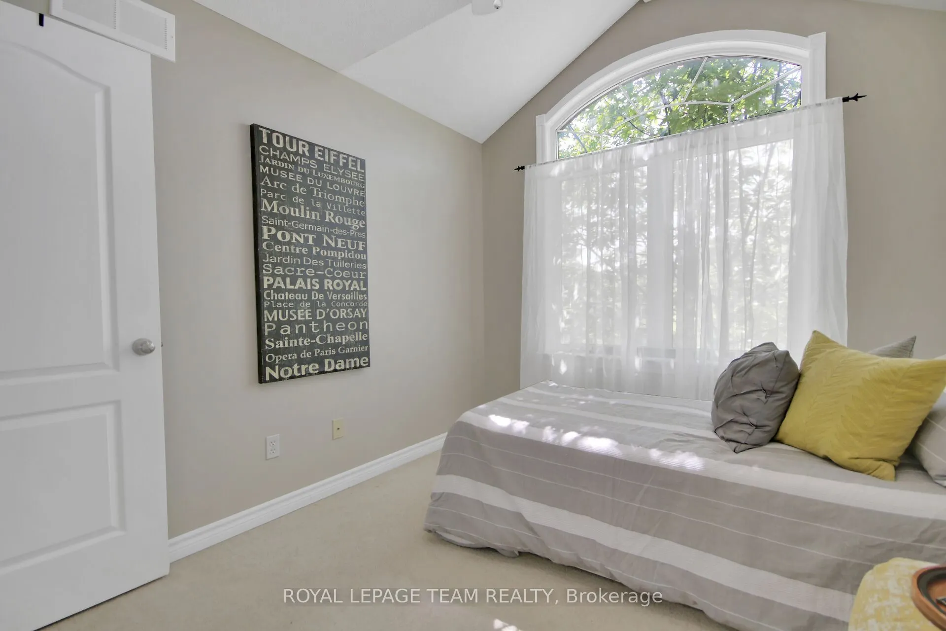 123 Talltree Crescent