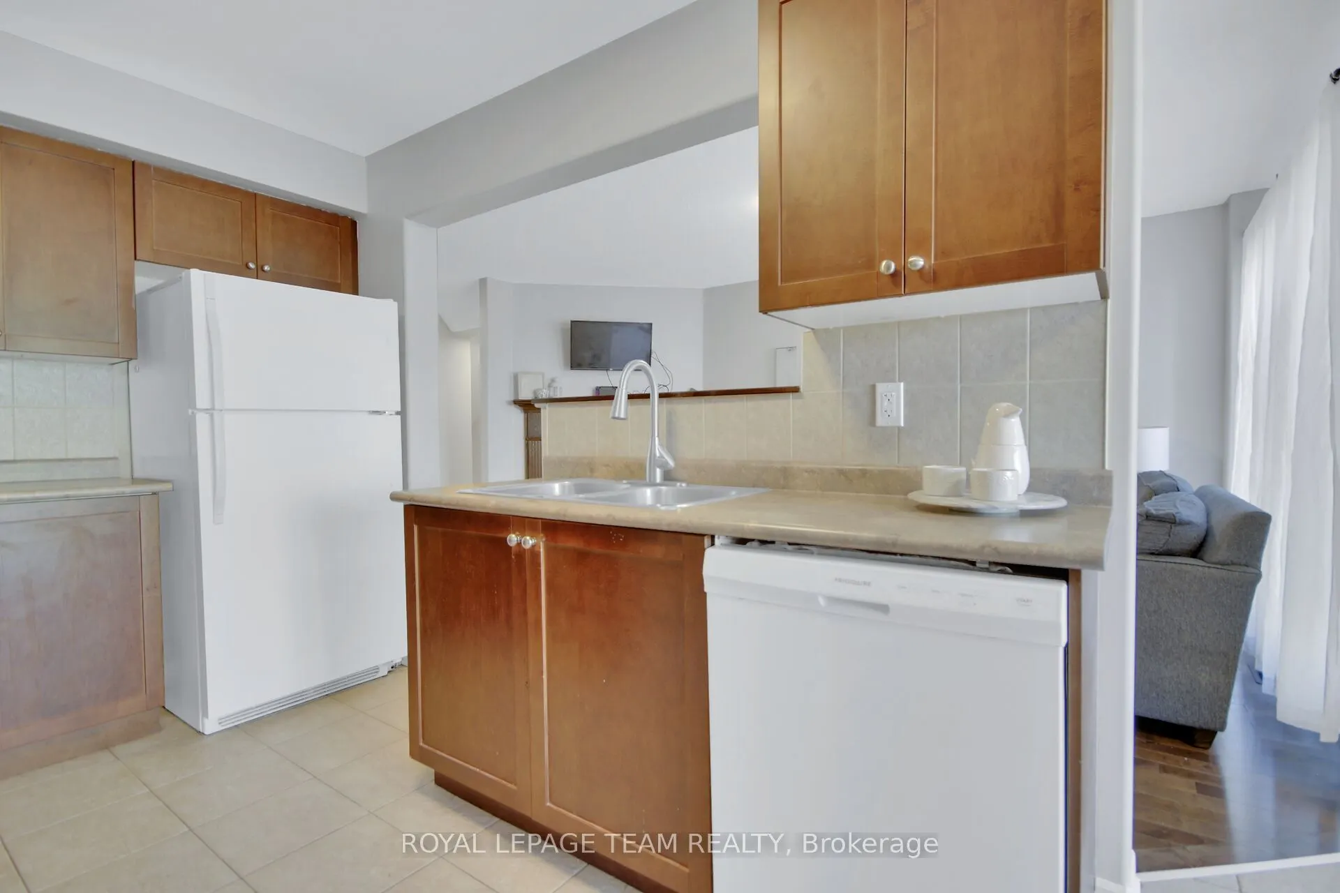 123 Talltree Crescent