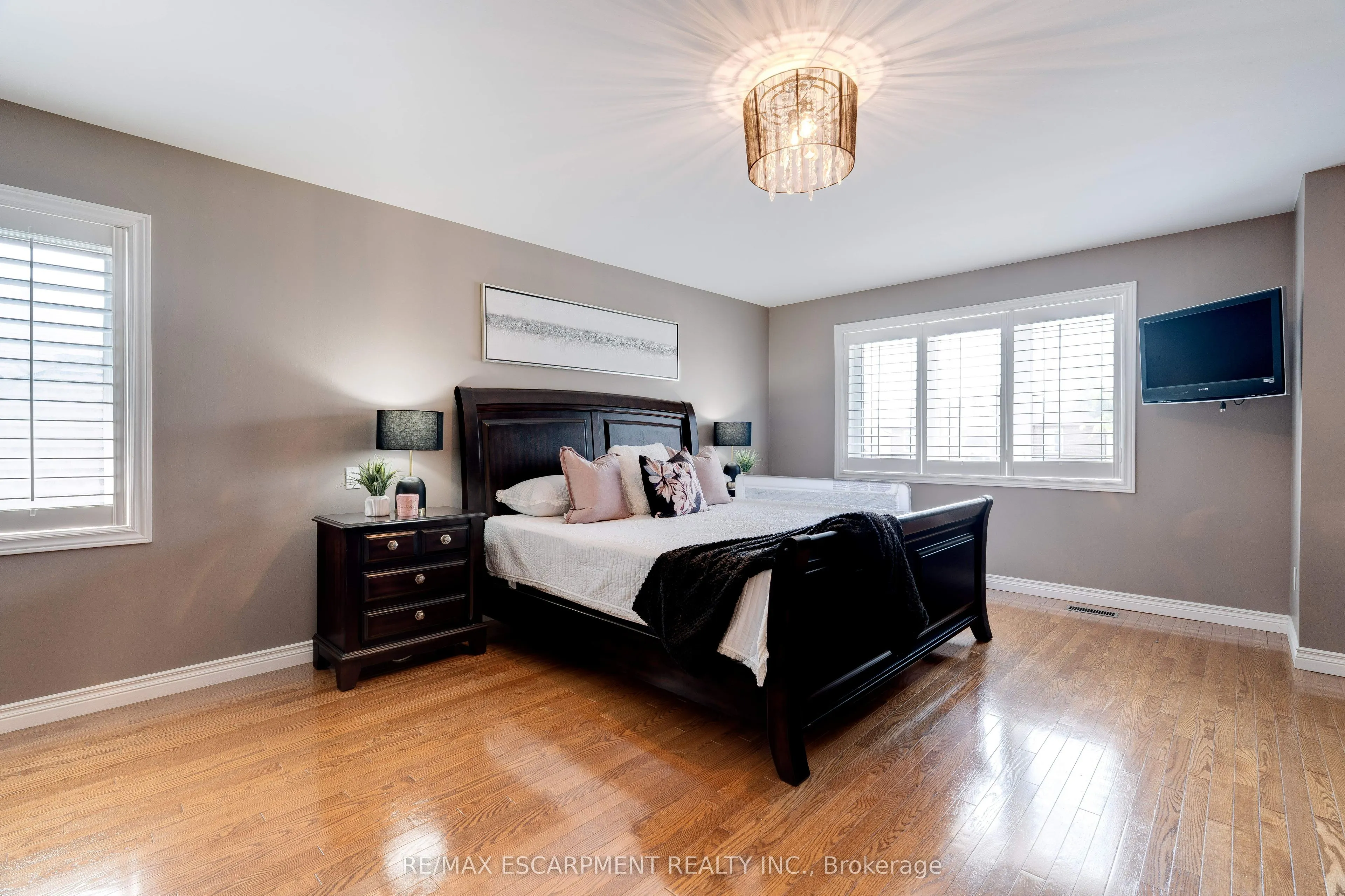 6 Embassy Drive