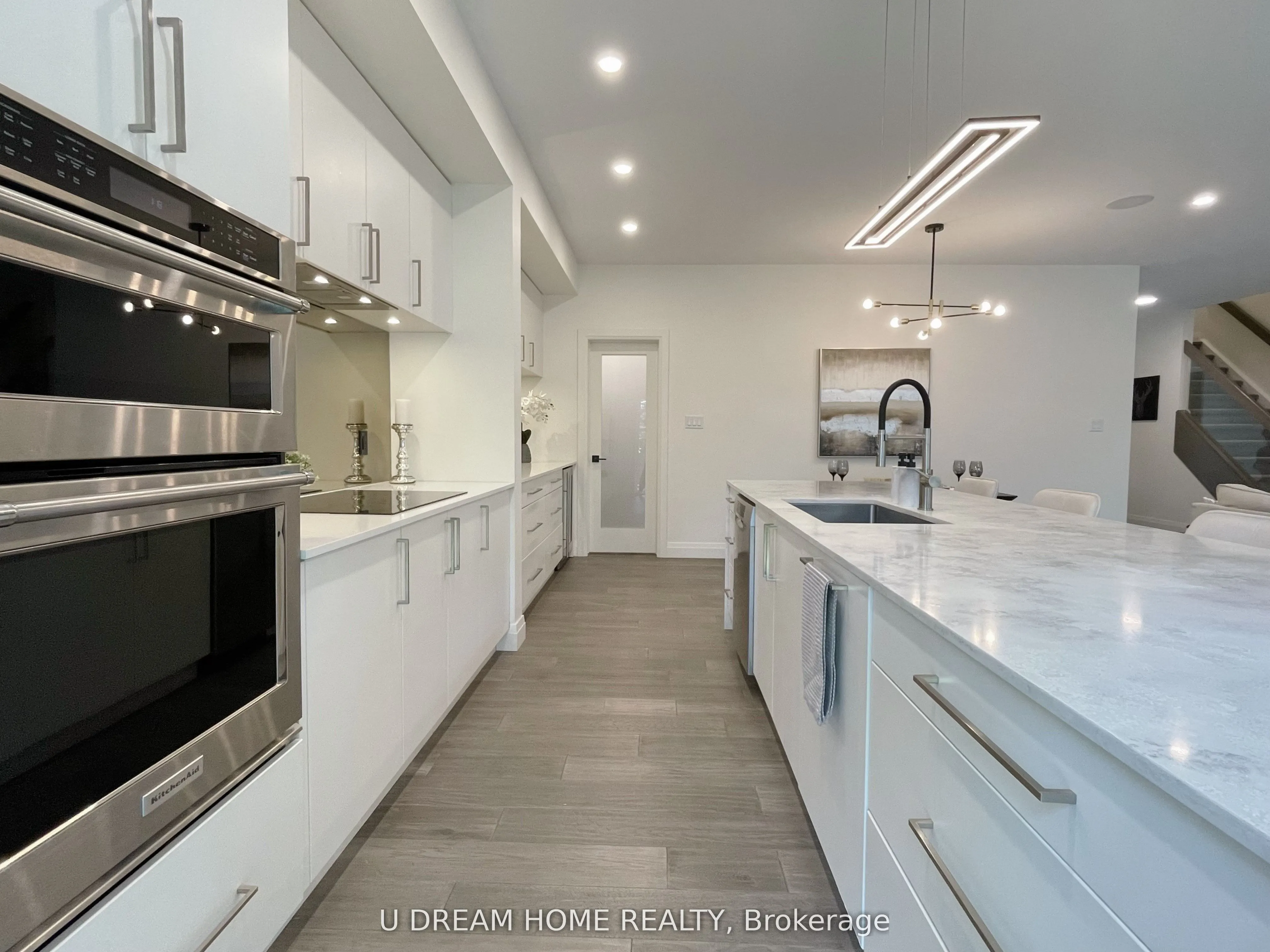 1195 RIVERSIDE Drive, #12