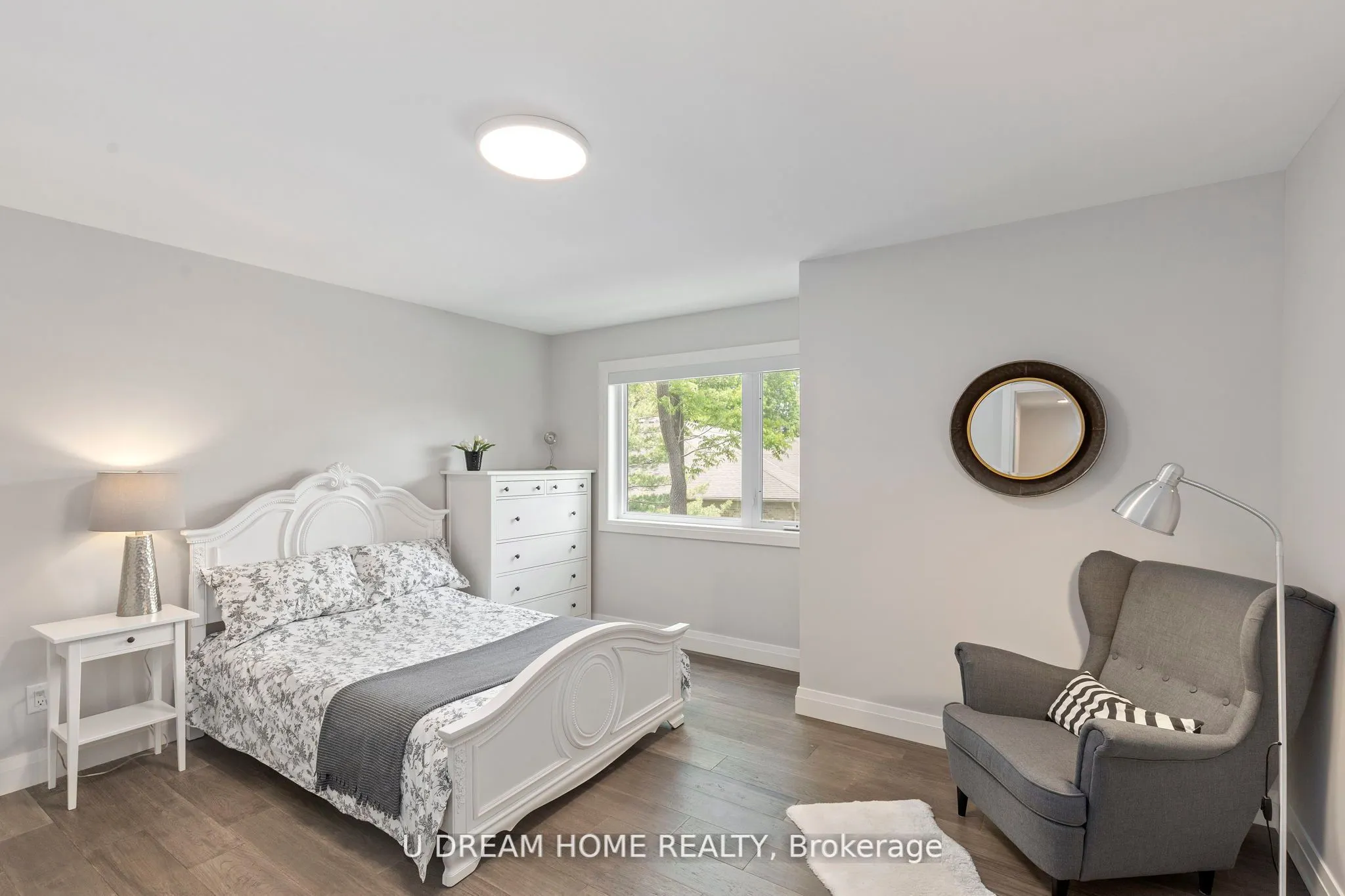 1195 RIVERSIDE Drive, #12