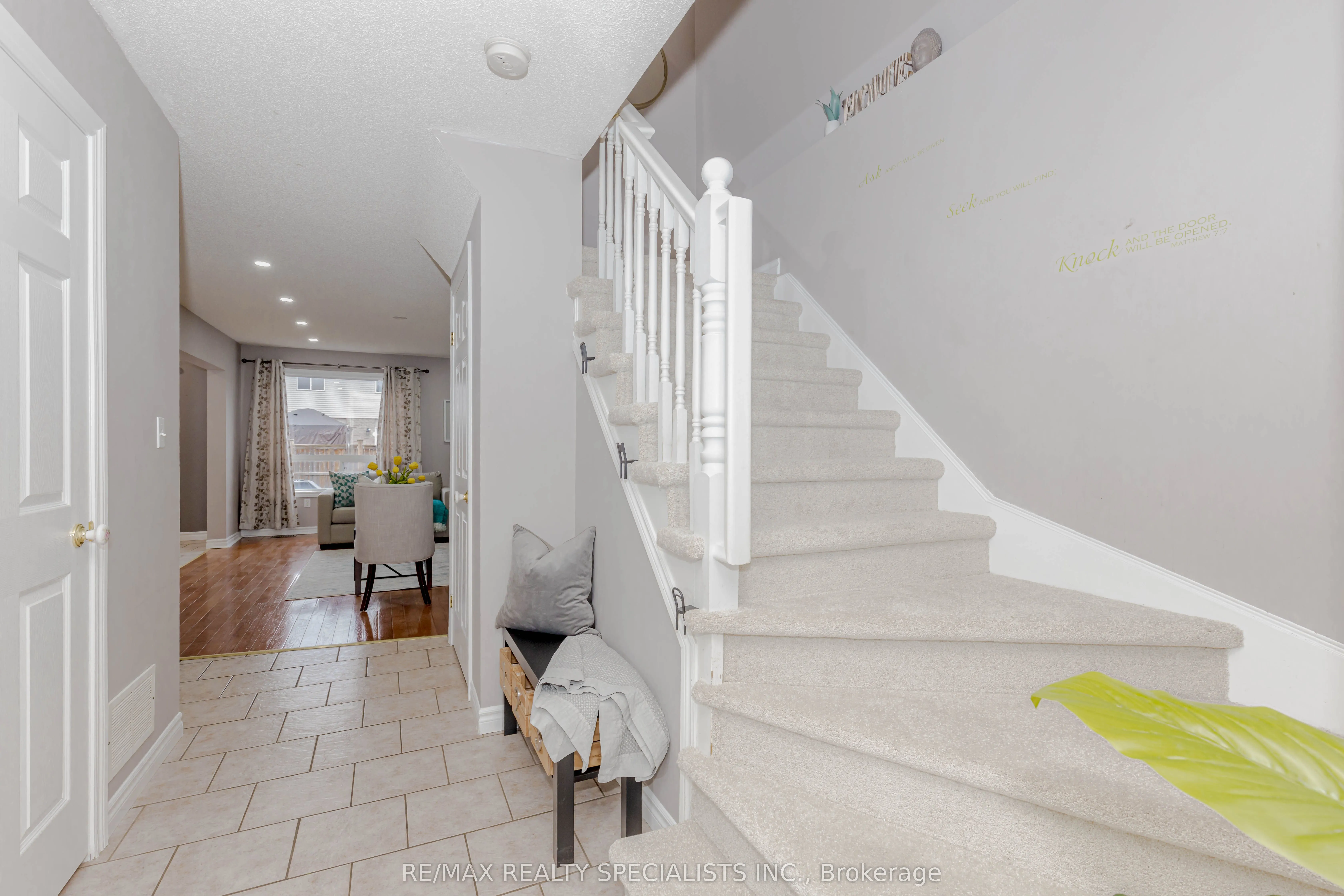11 Willowridge Way