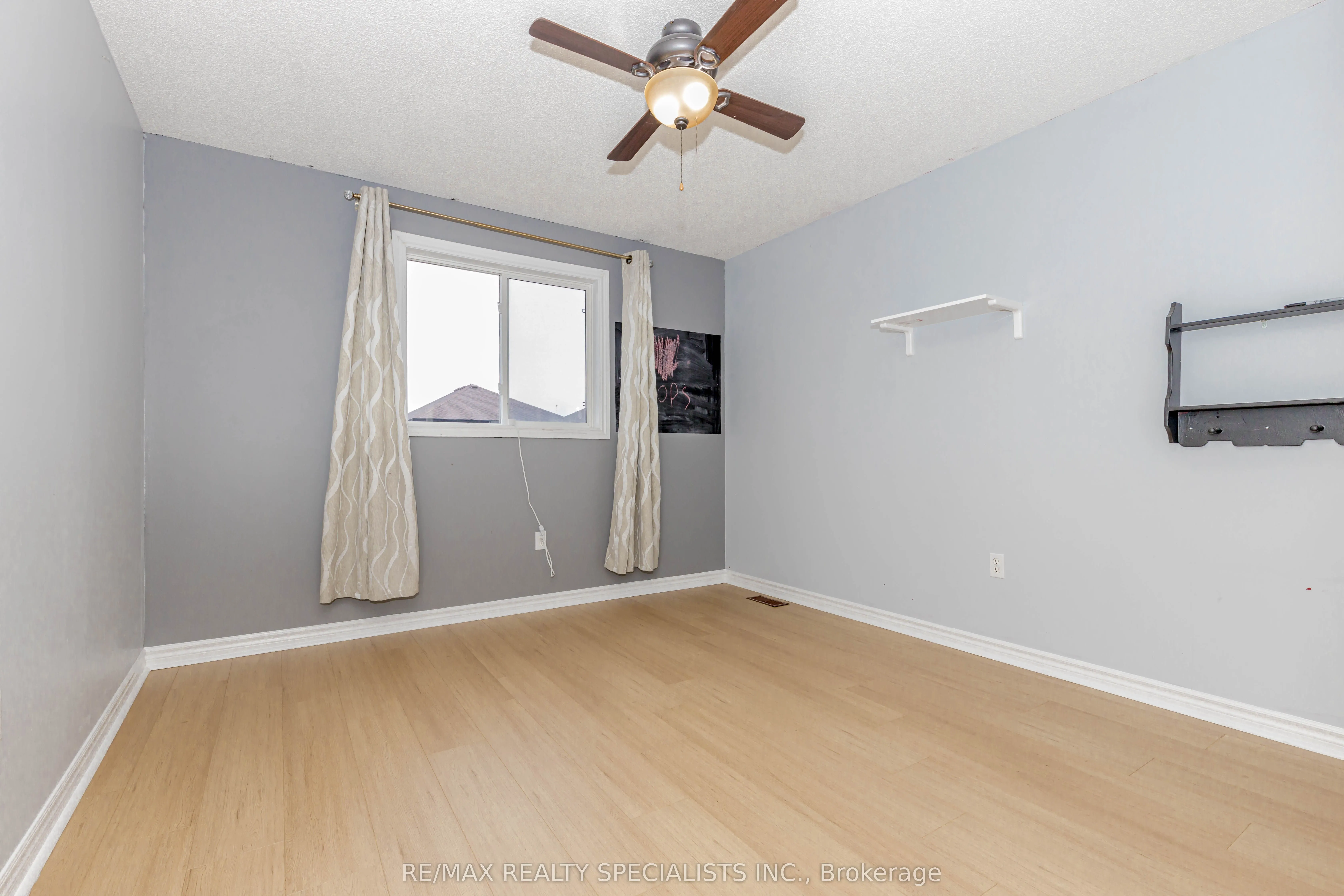 11 Willowridge Way