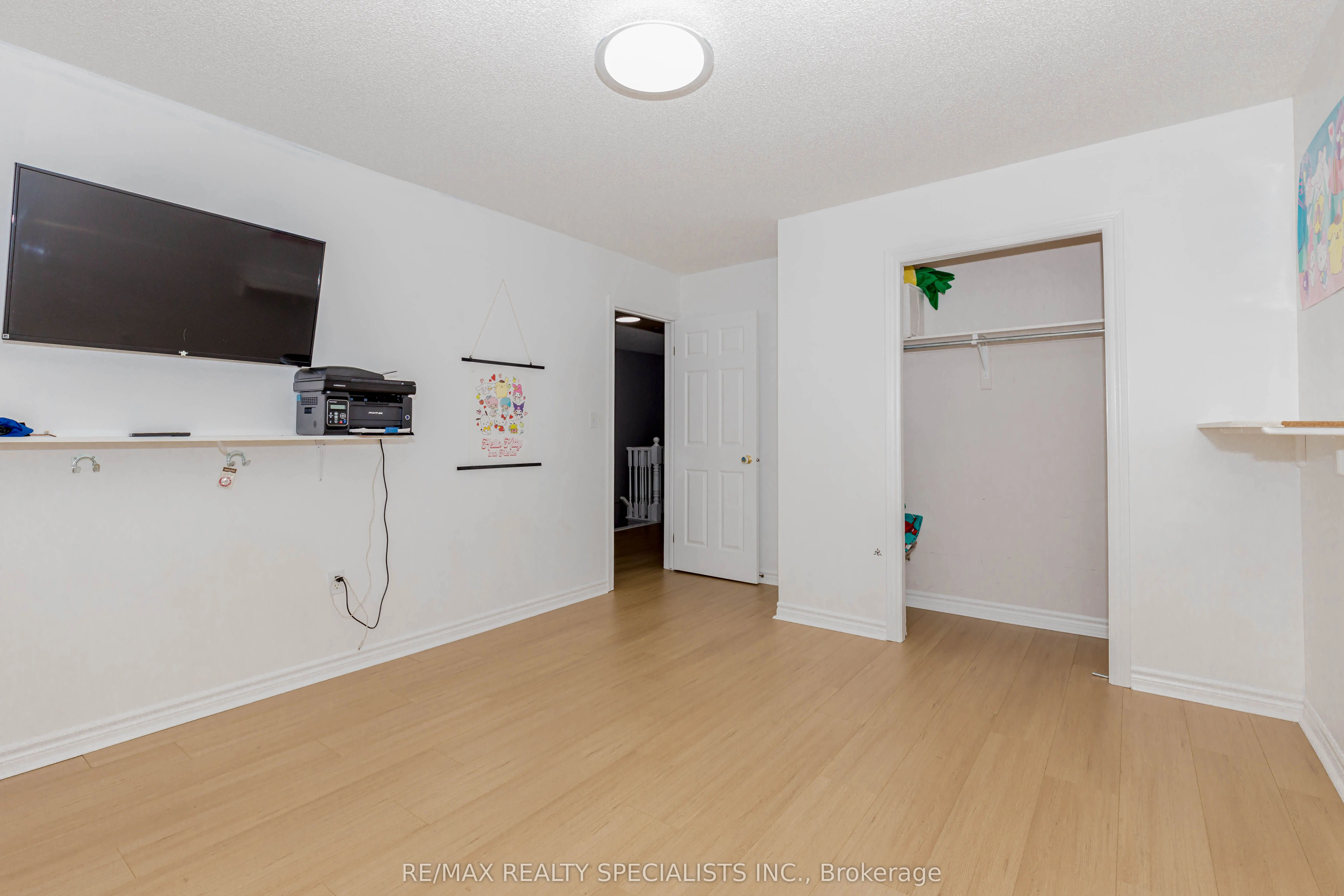 11 Willowridge Way