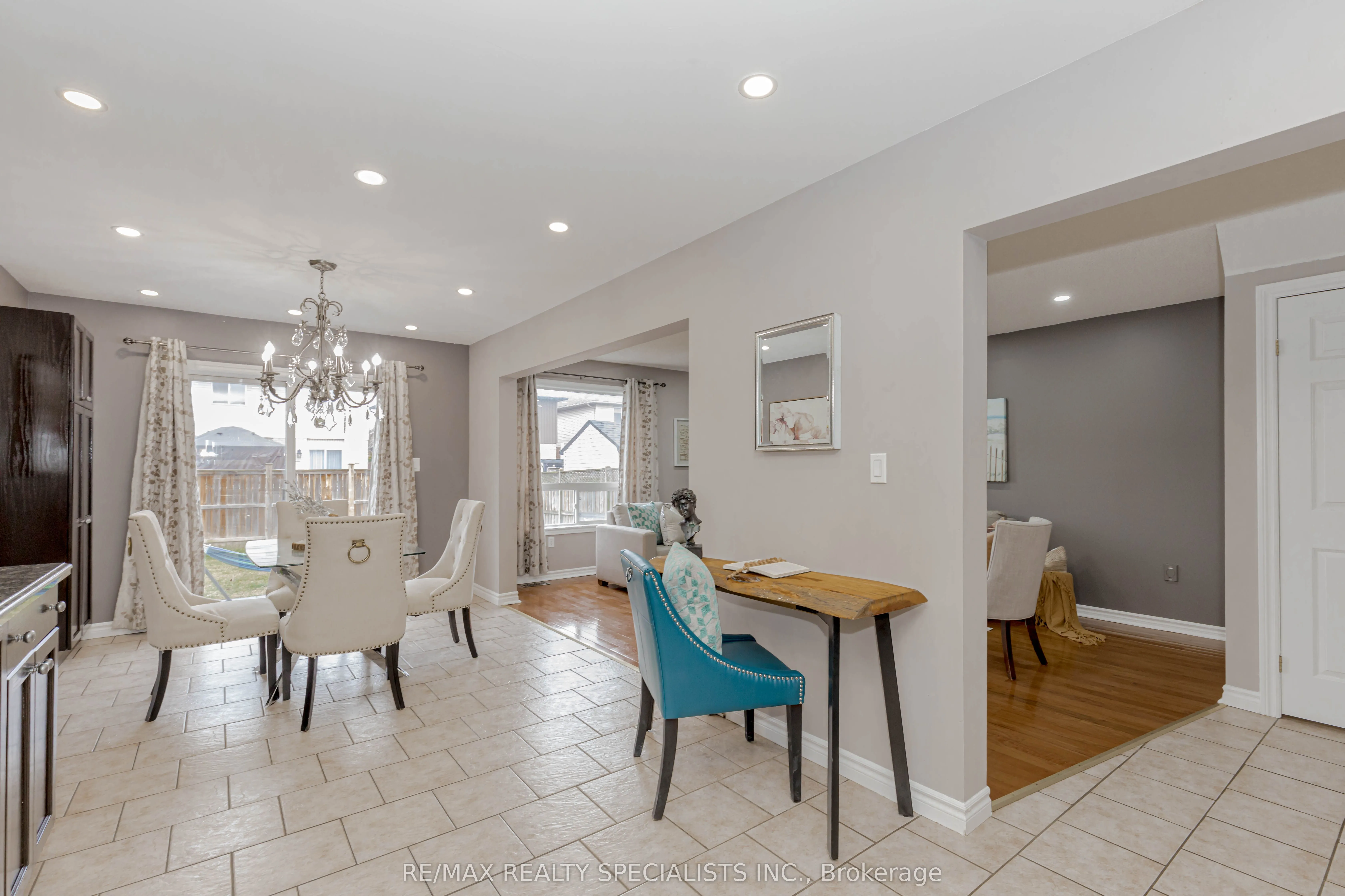11 Willowridge Way