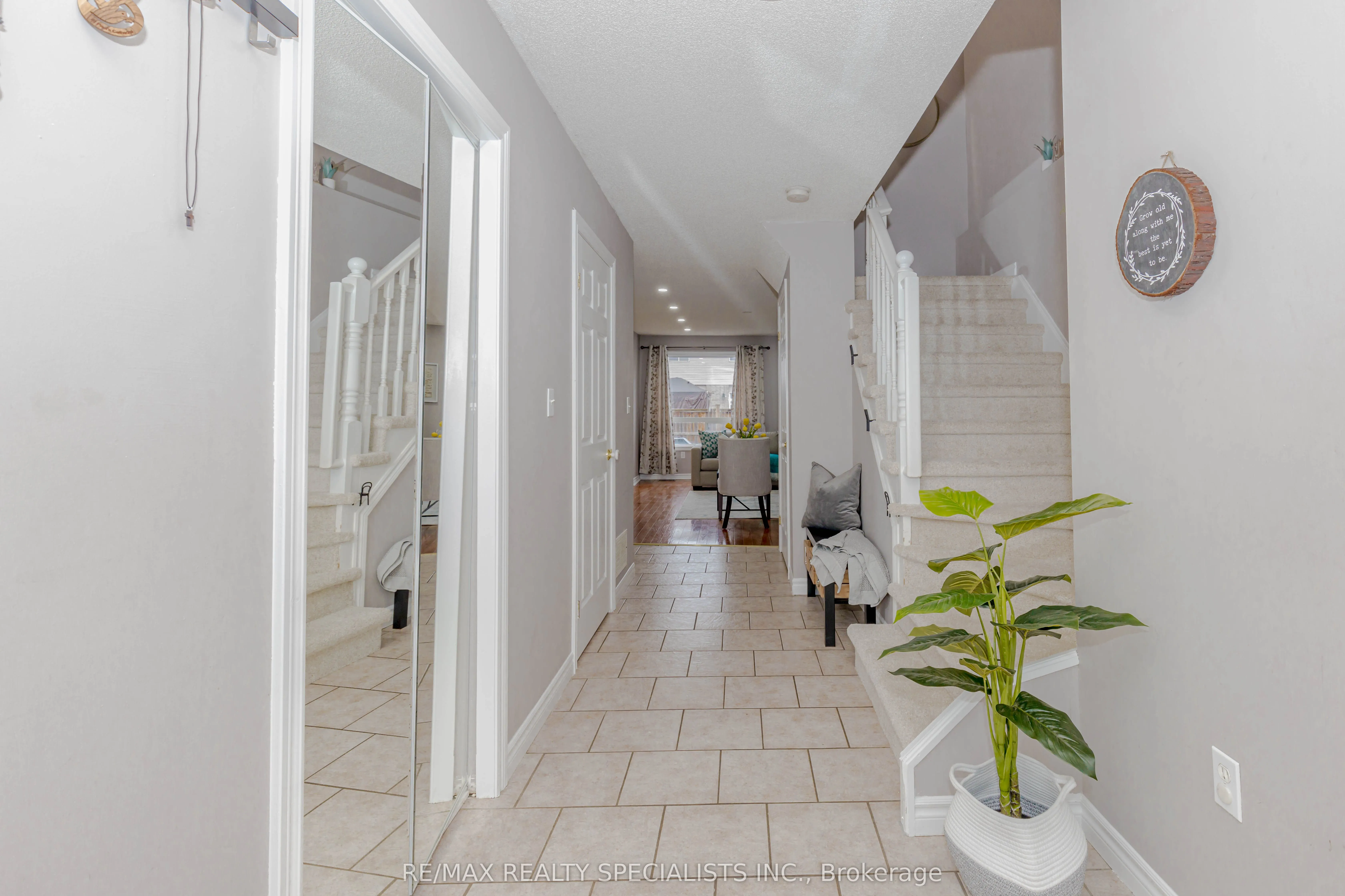 11 Willowridge Way