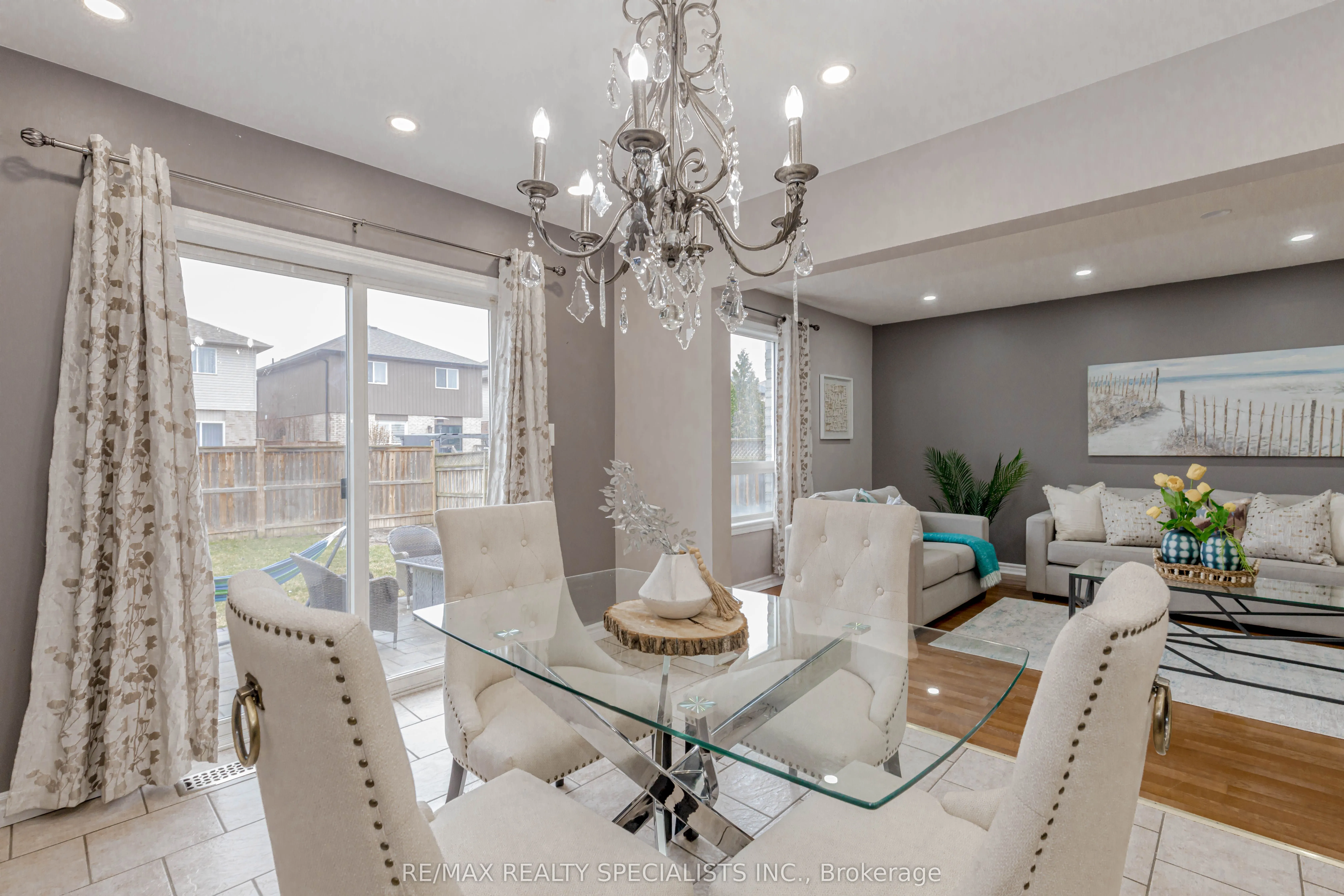 11 Willowridge Way