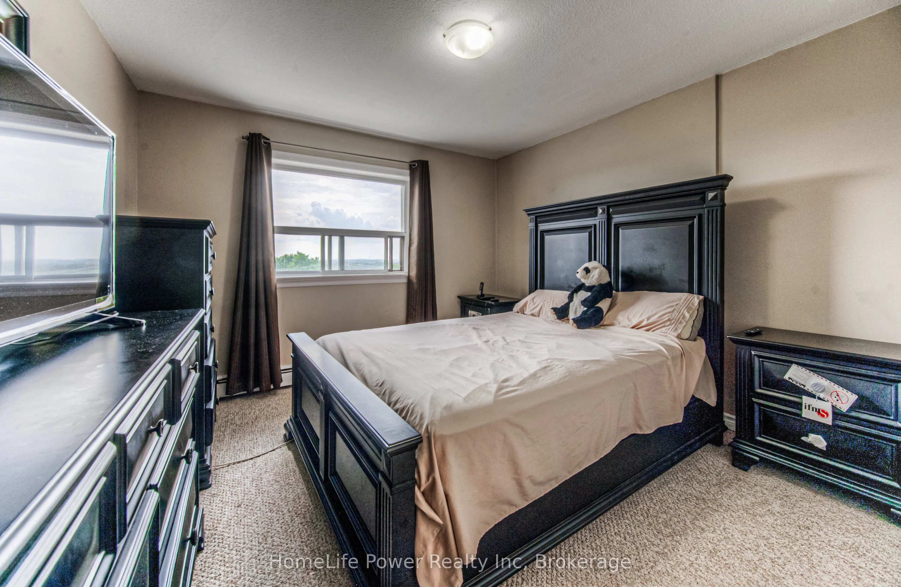 283 Fairway Road N, #501
