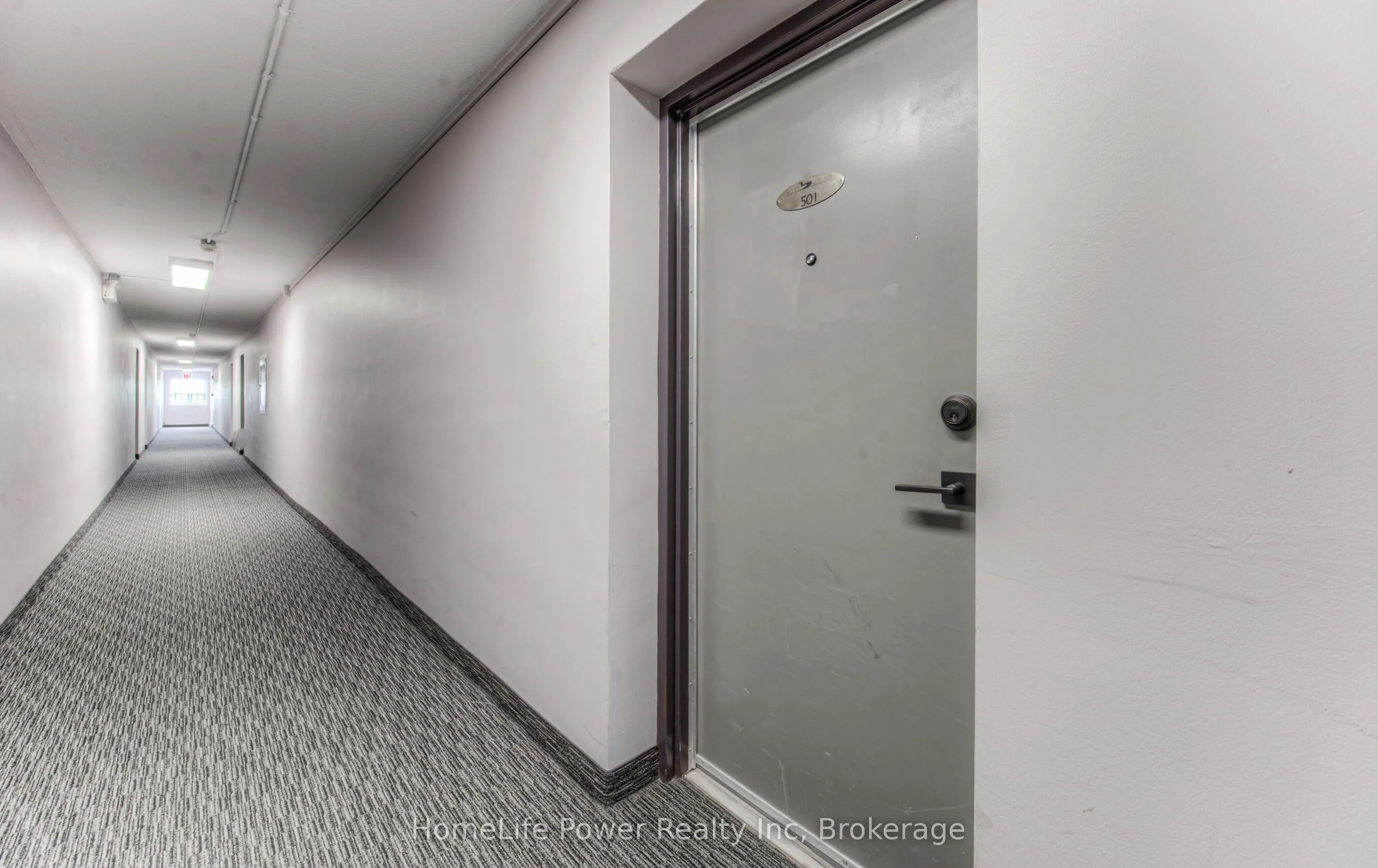 283 Fairway Road N, #501