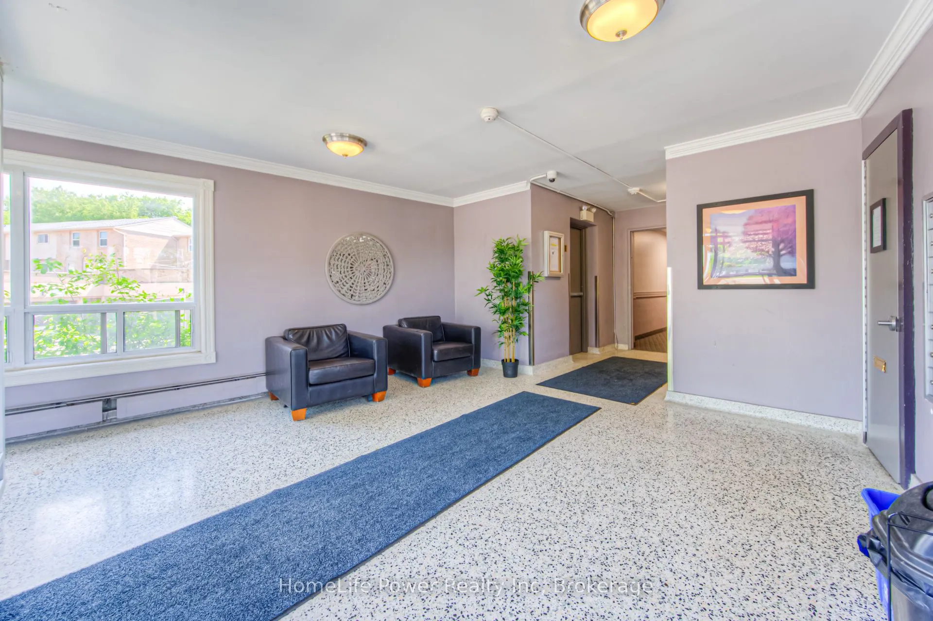 283 Fairway Road N, #501