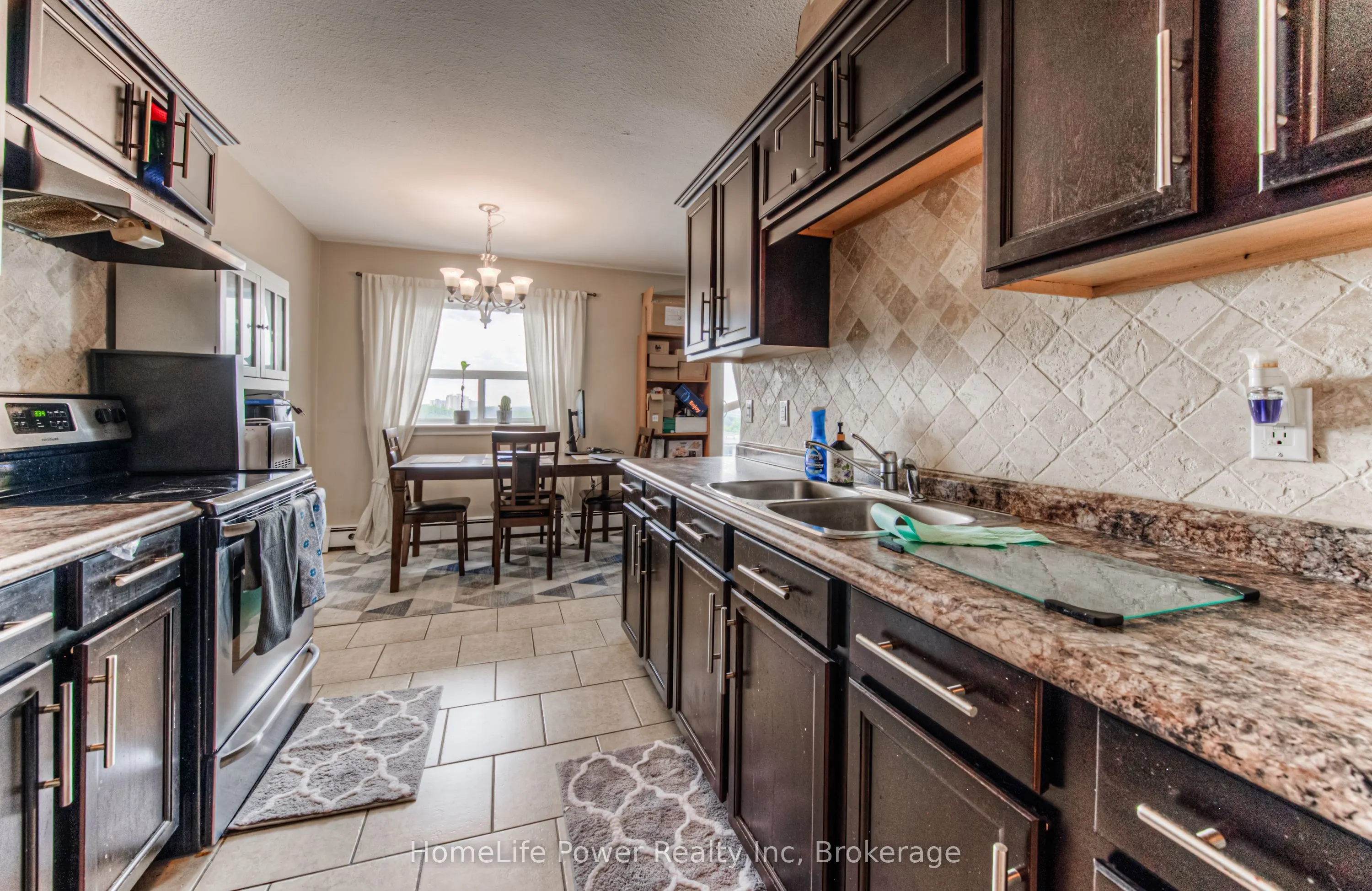 283 Fairway Road N, #501