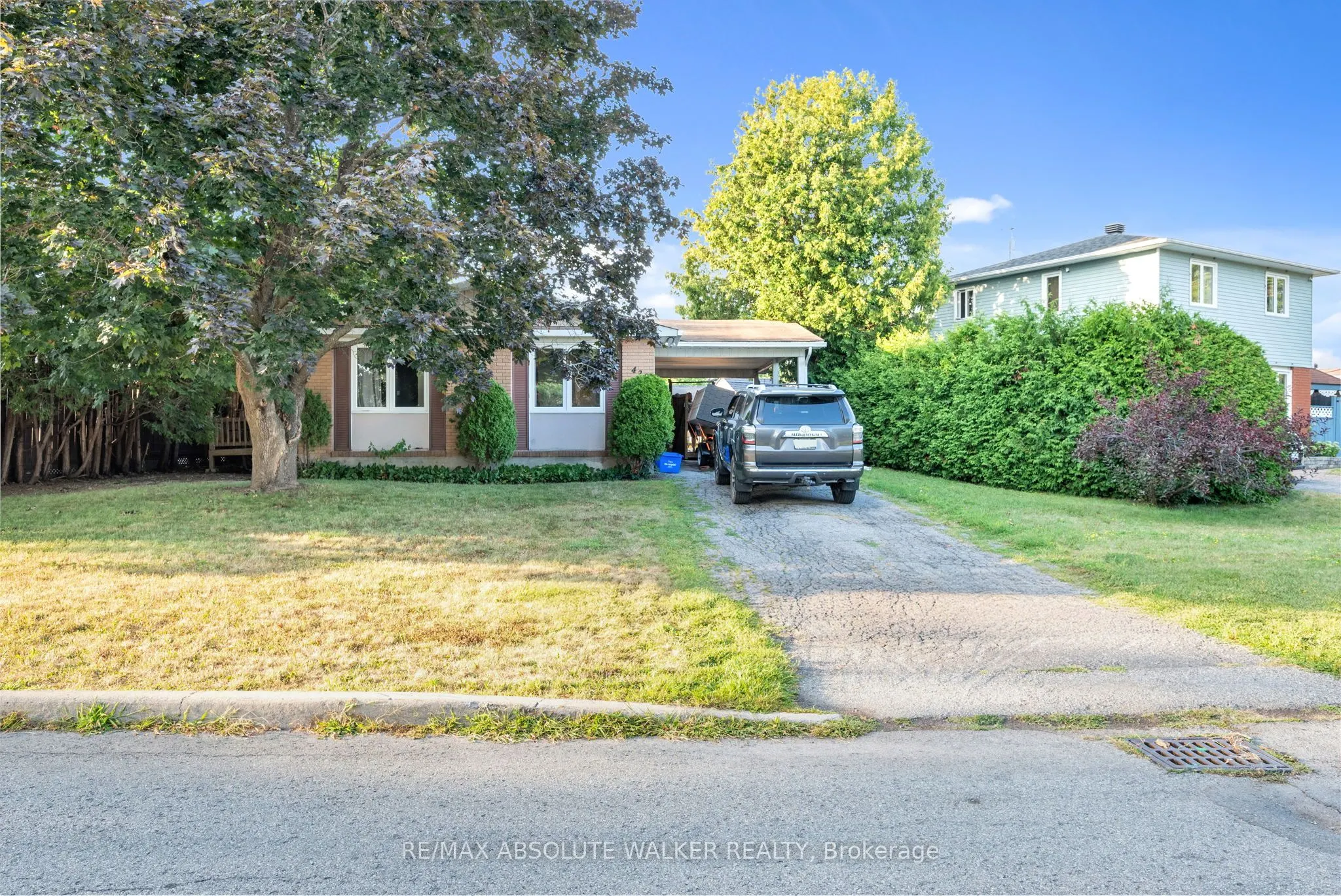 428 Hatfield Crescent