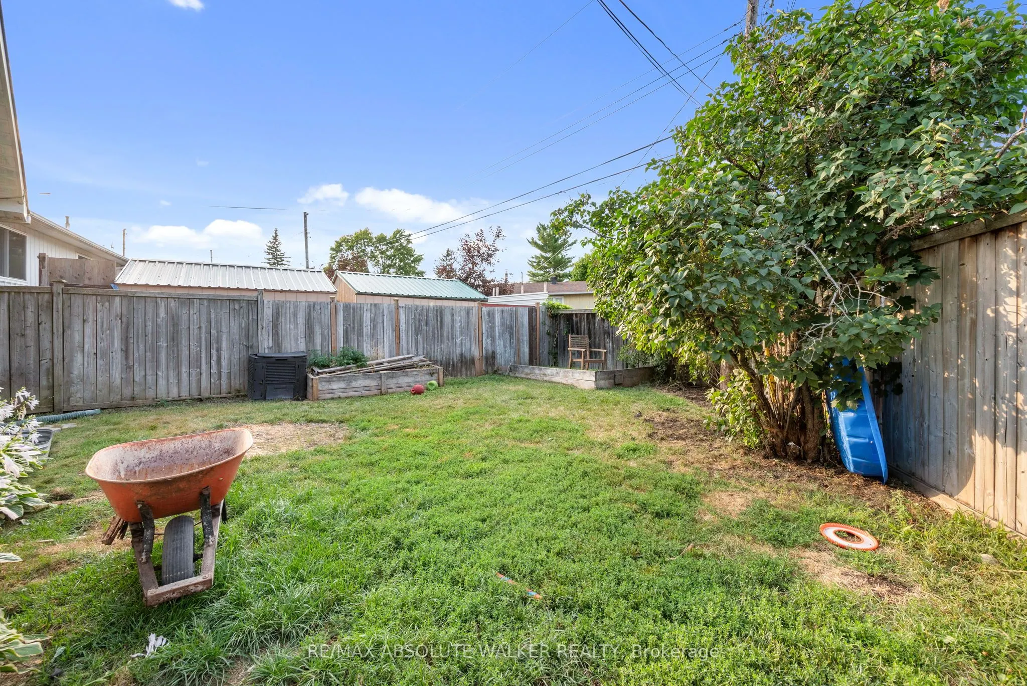 428 Hatfield Crescent