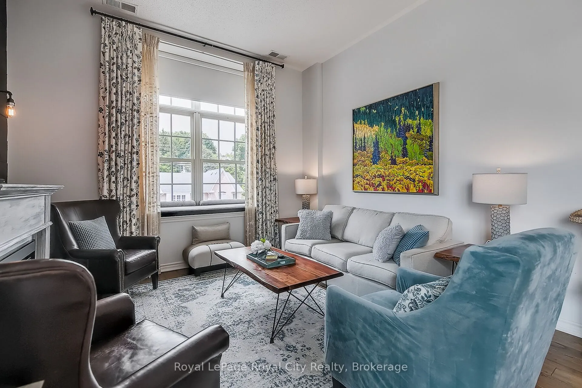 478 St Andrew Street E, #301