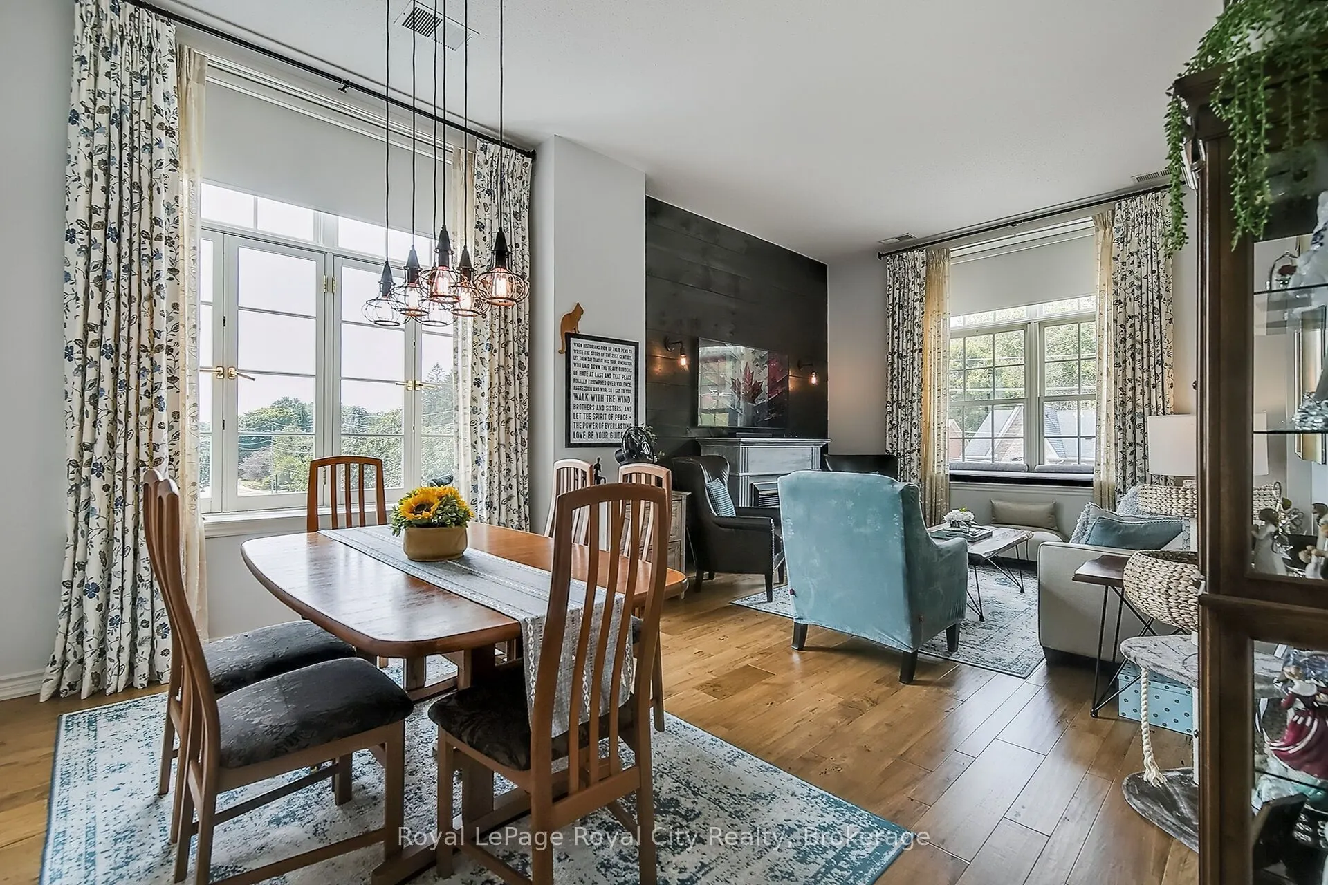 478 St Andrew Street E, #301