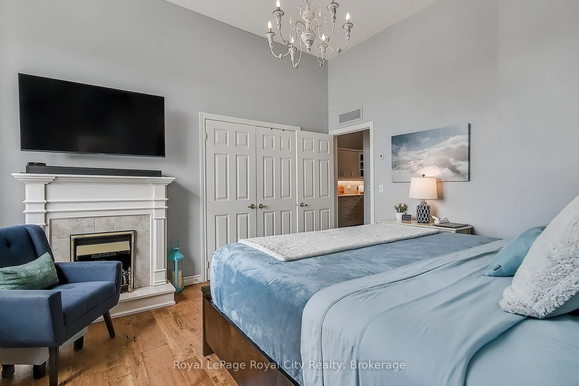 478 St Andrew Street E, #301