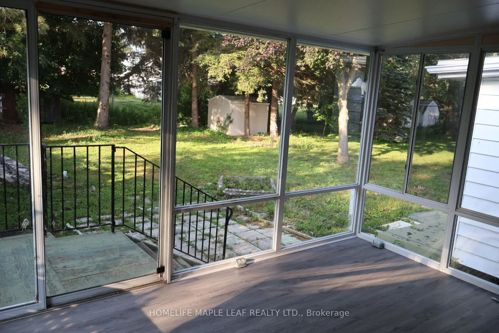 617 Lock Street W