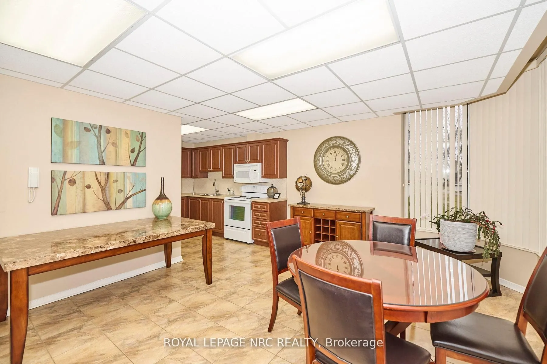 81 Scott Drive, #201