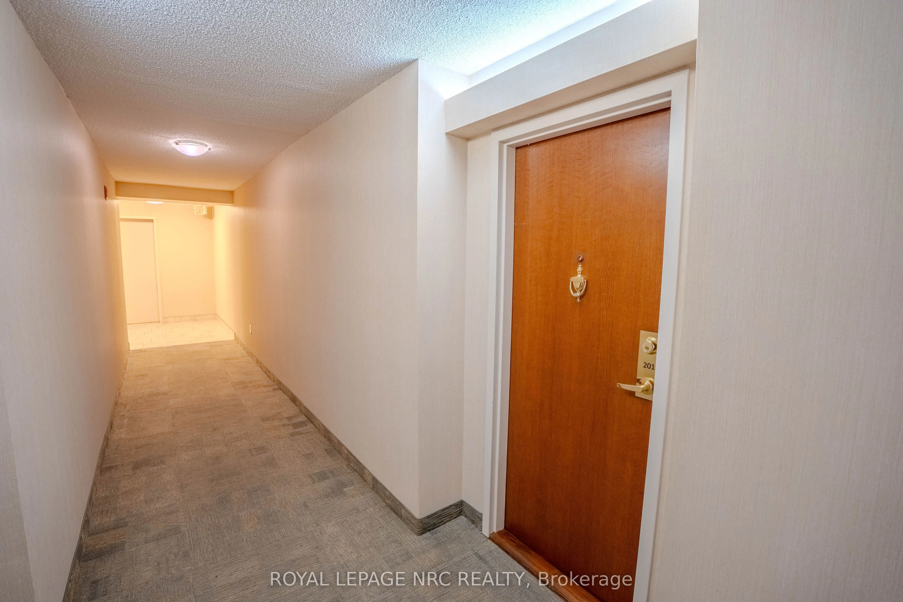 81 Scott Drive, #201