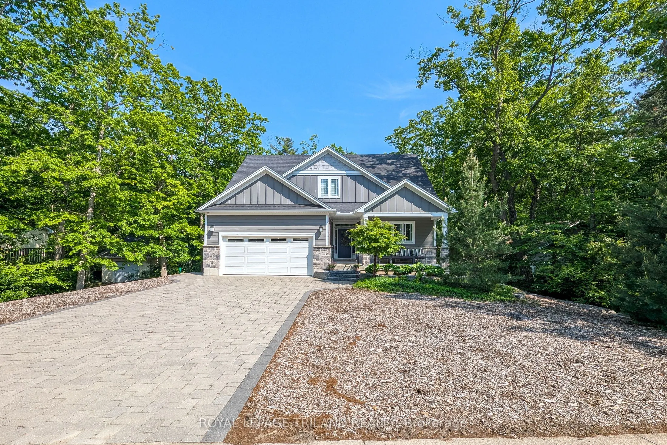 10124 SANDALWOOD Crescent