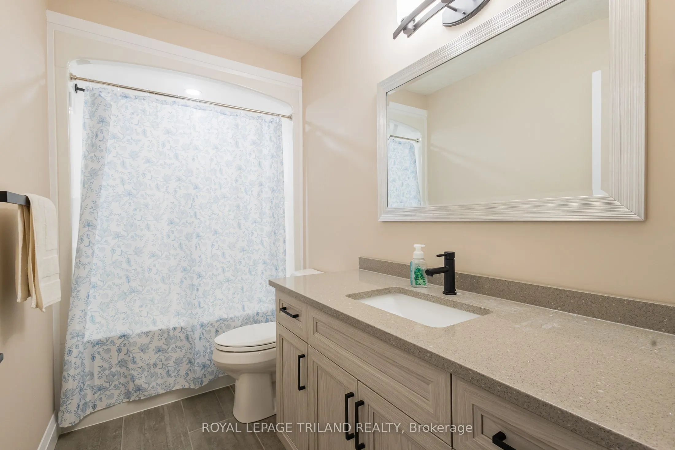 10124 SANDALWOOD Crescent