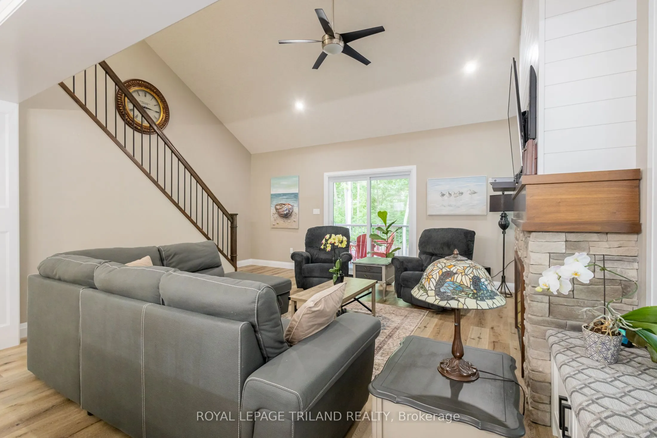 10124 SANDALWOOD Crescent
