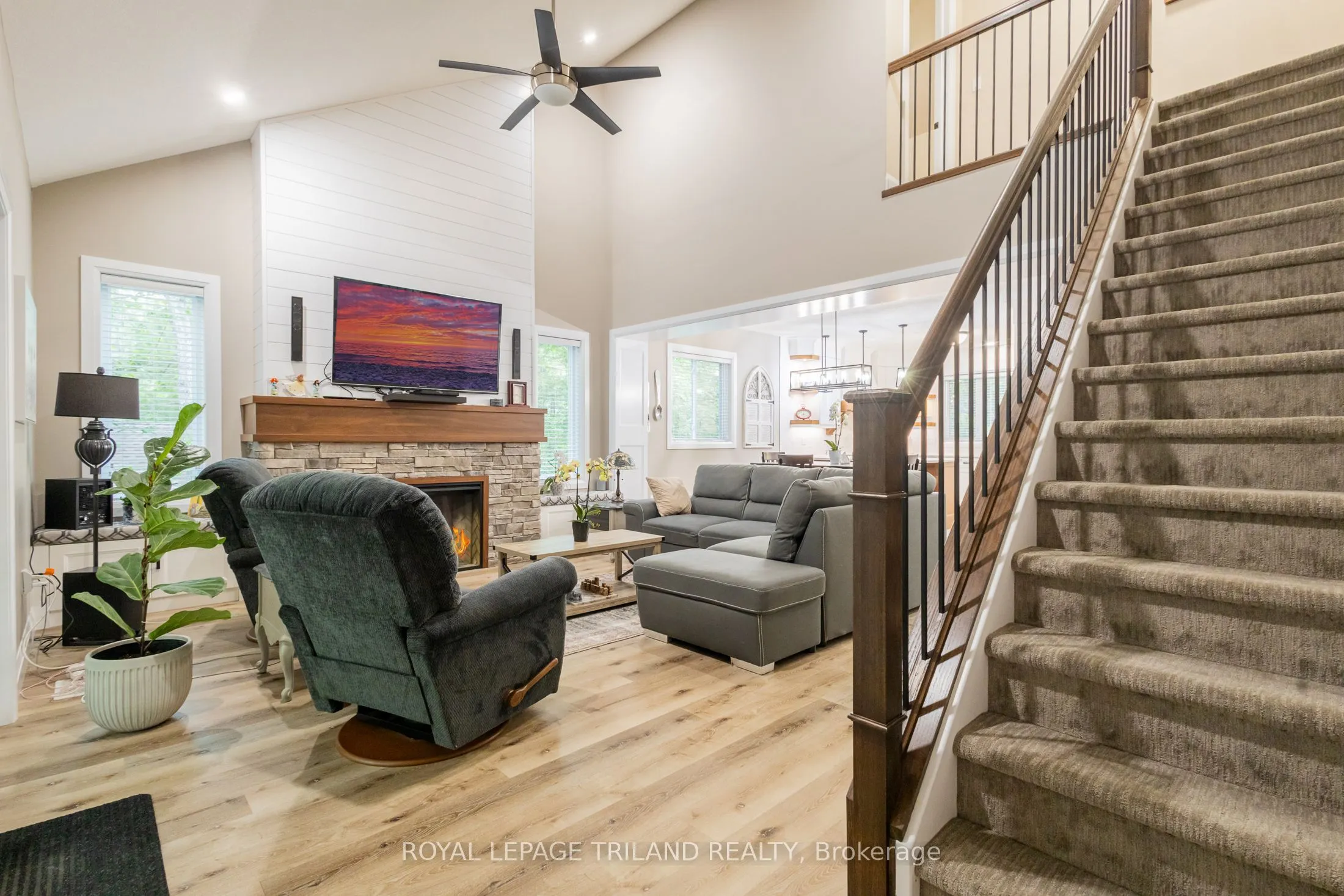 10124 SANDALWOOD Crescent