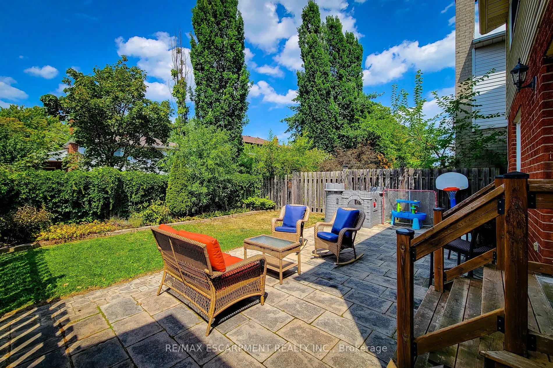 76 Baxter Crescent