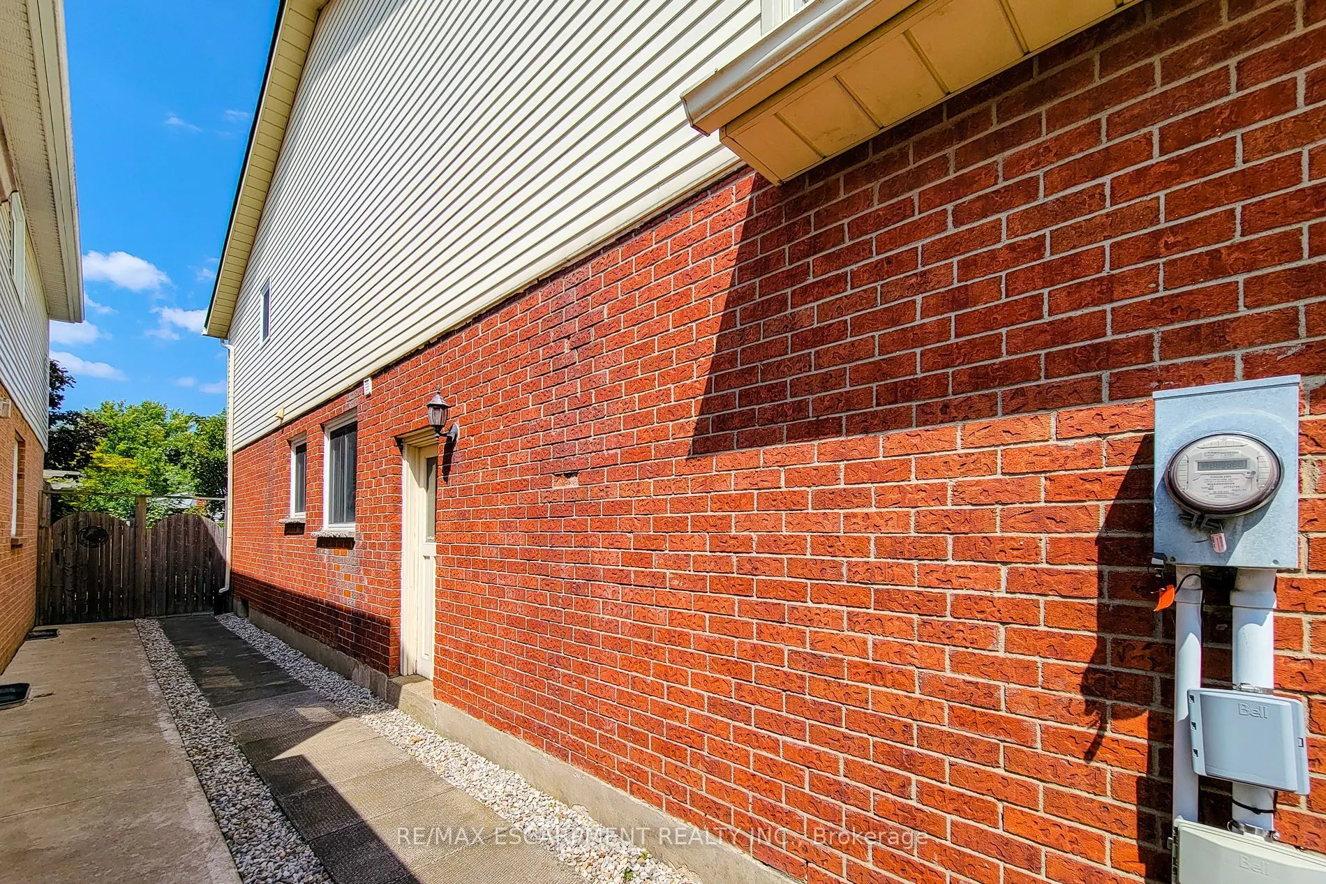 76 Baxter Crescent