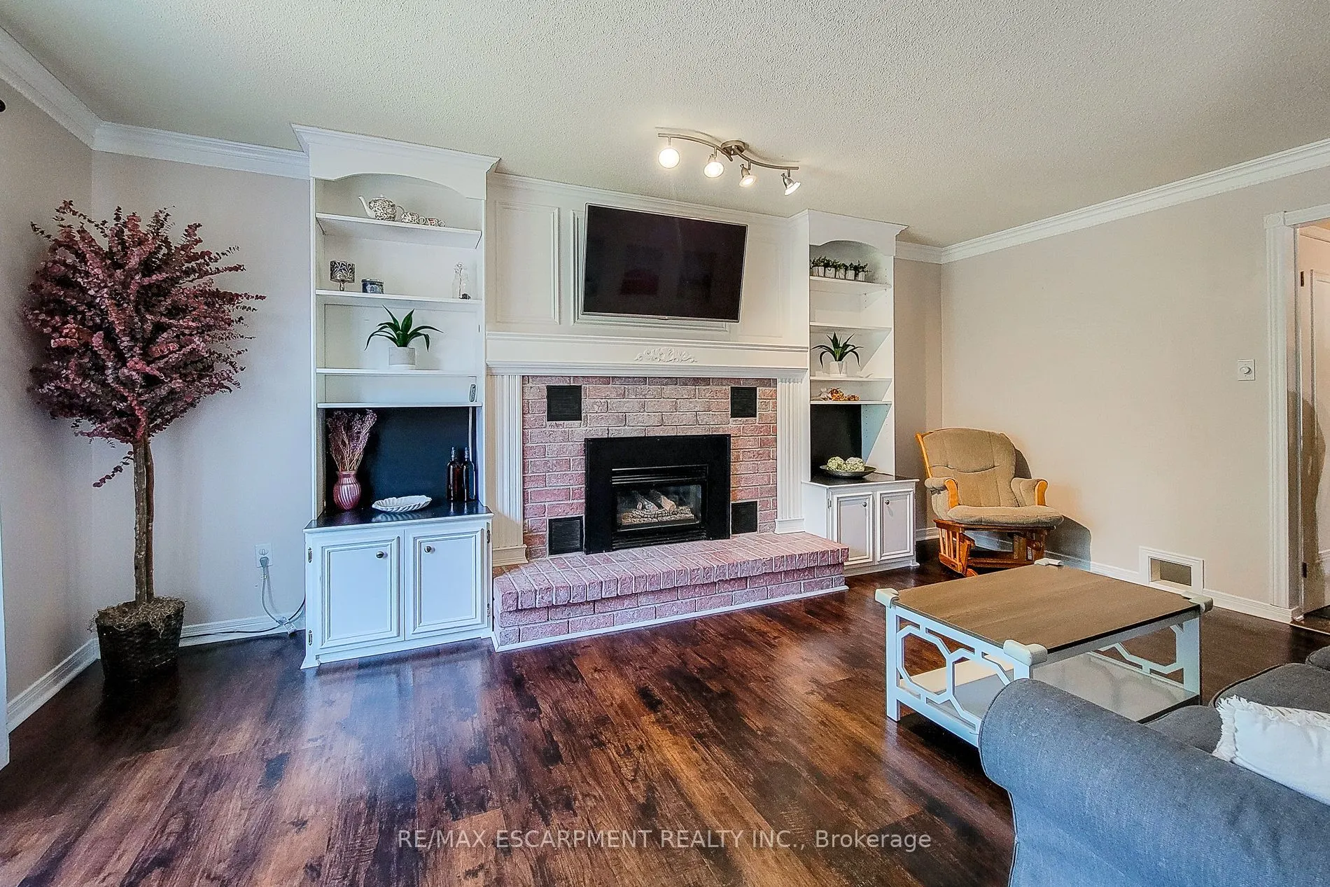 76 Baxter Crescent