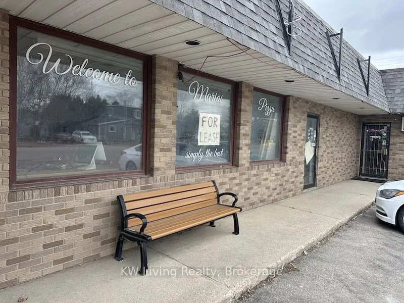 988 North Street, #3
