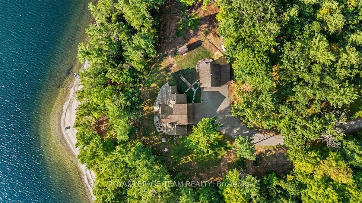 884 Anderson Road N