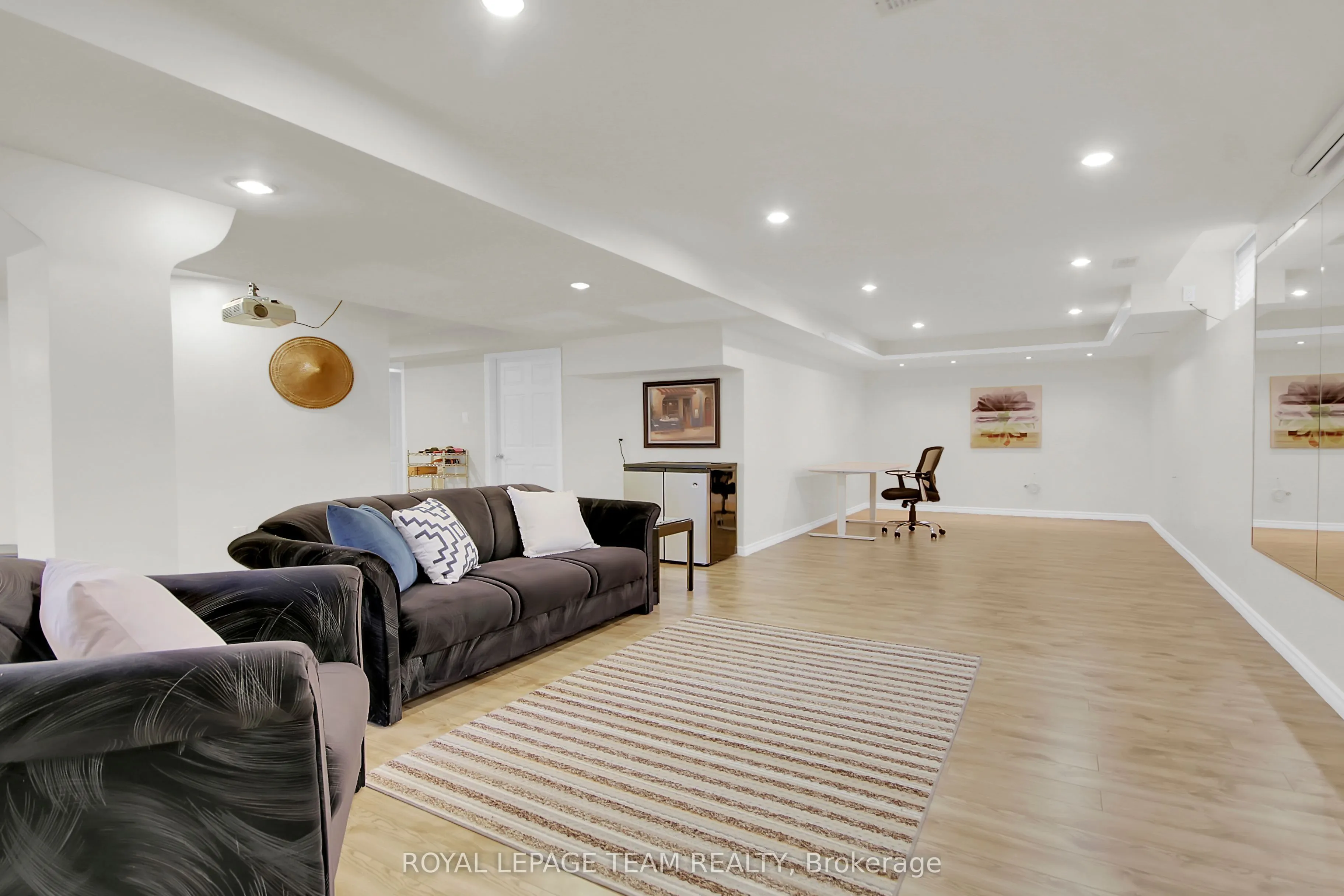 177 Ingersoll Crescent