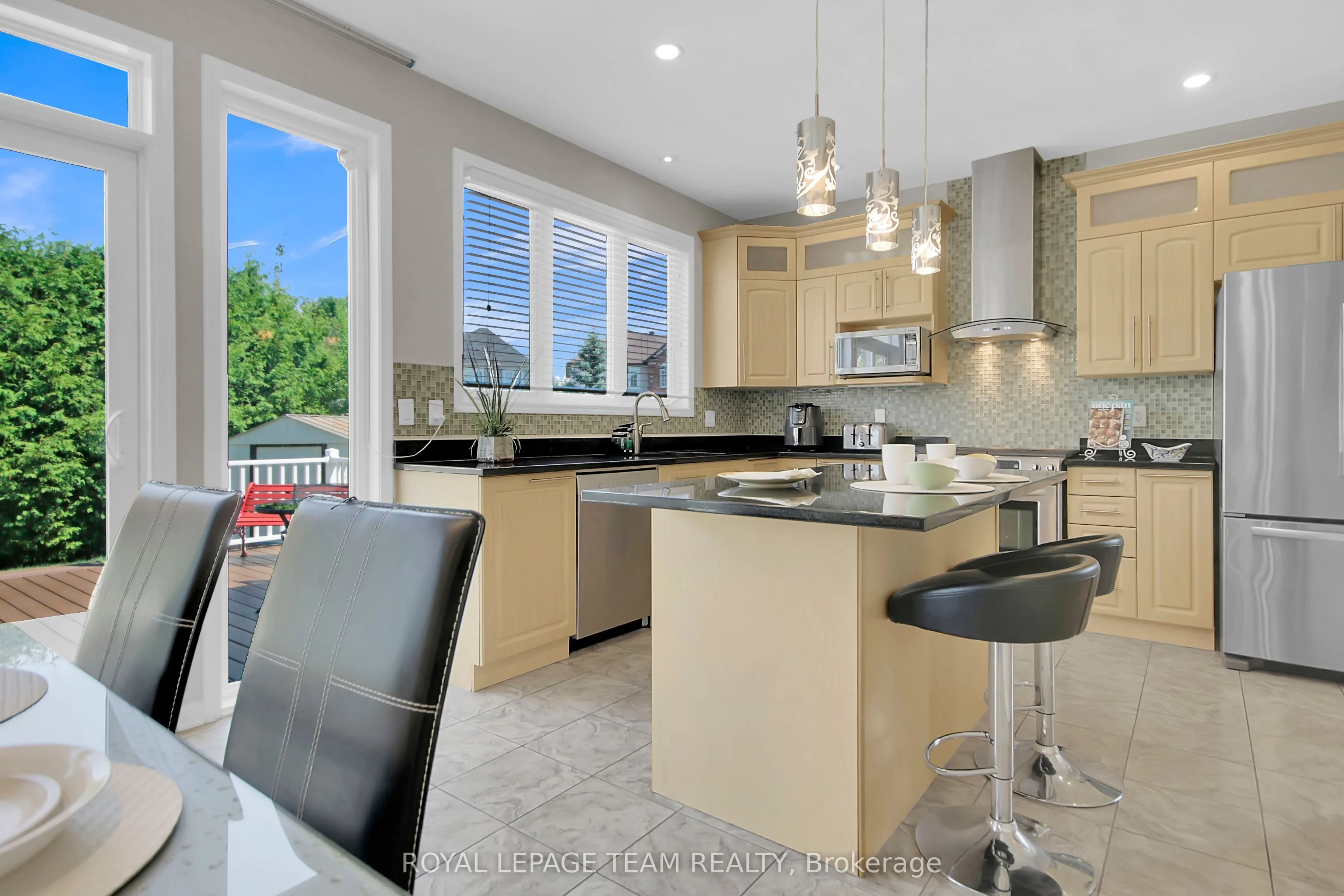 177 Ingersoll Crescent