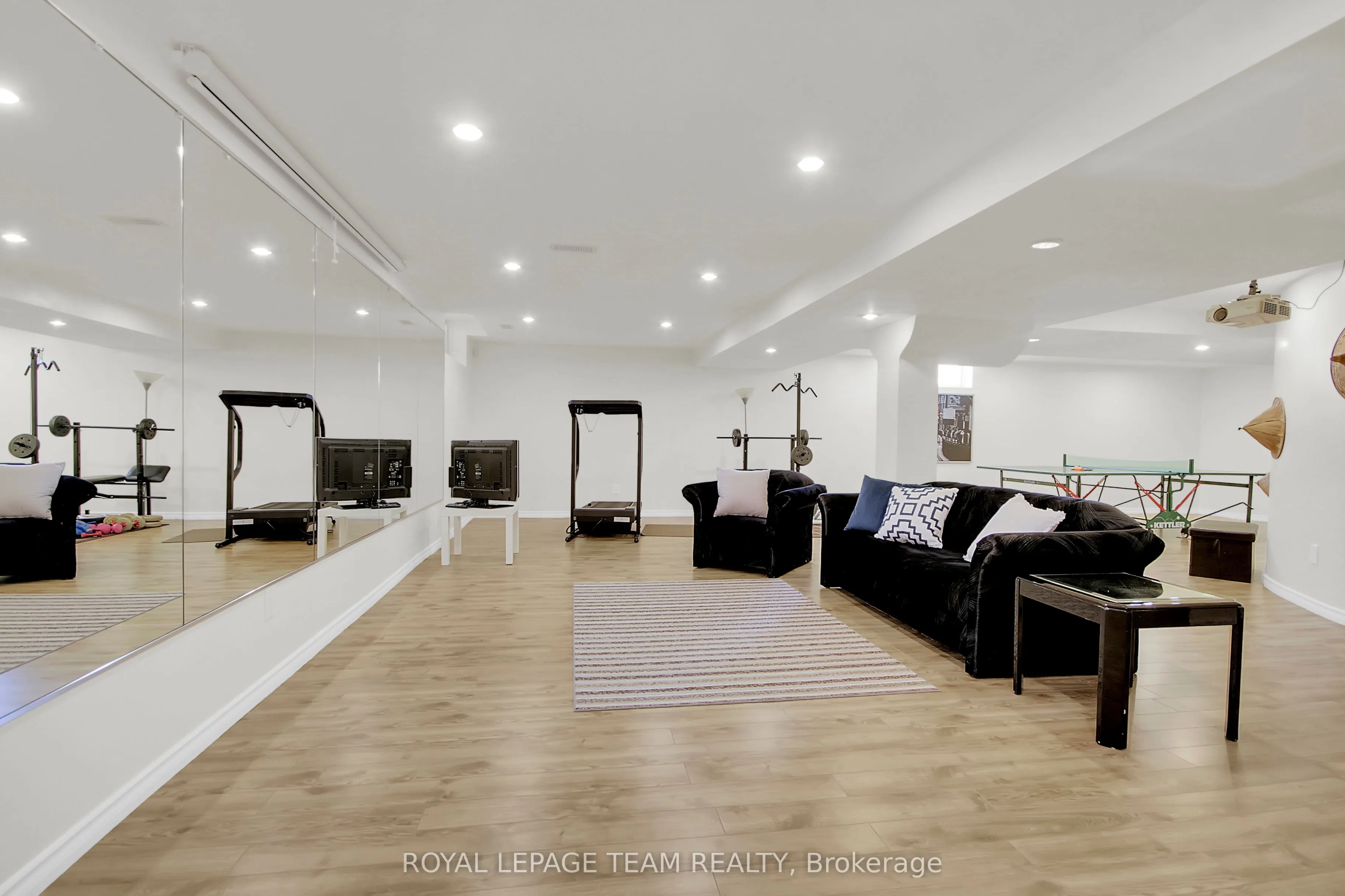 177 Ingersoll Crescent