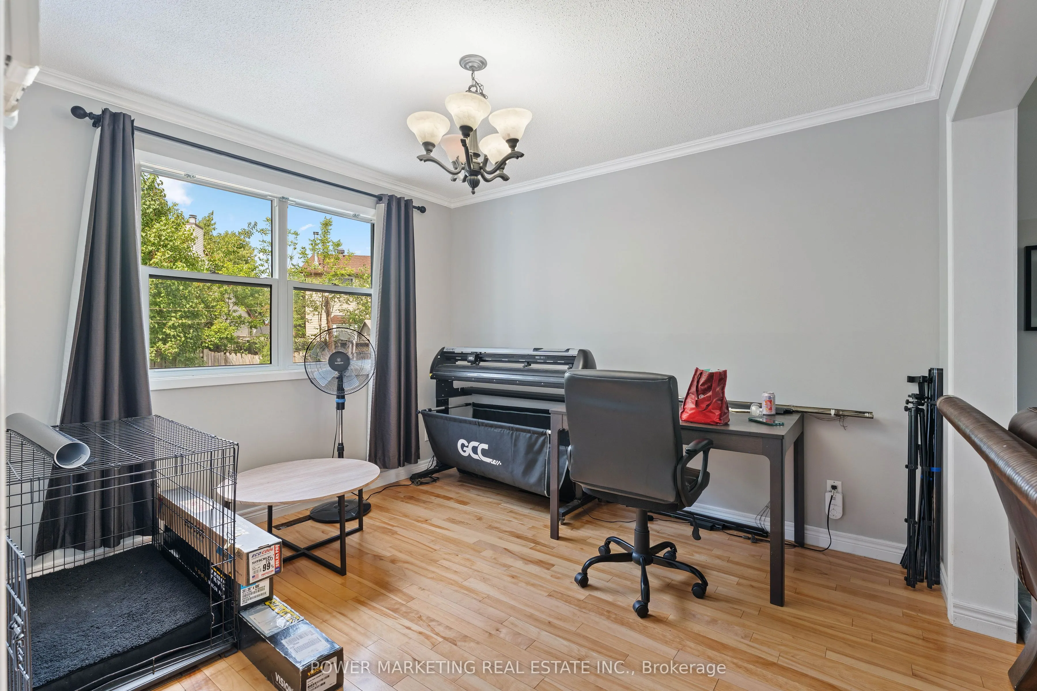 1809 Chopin Place