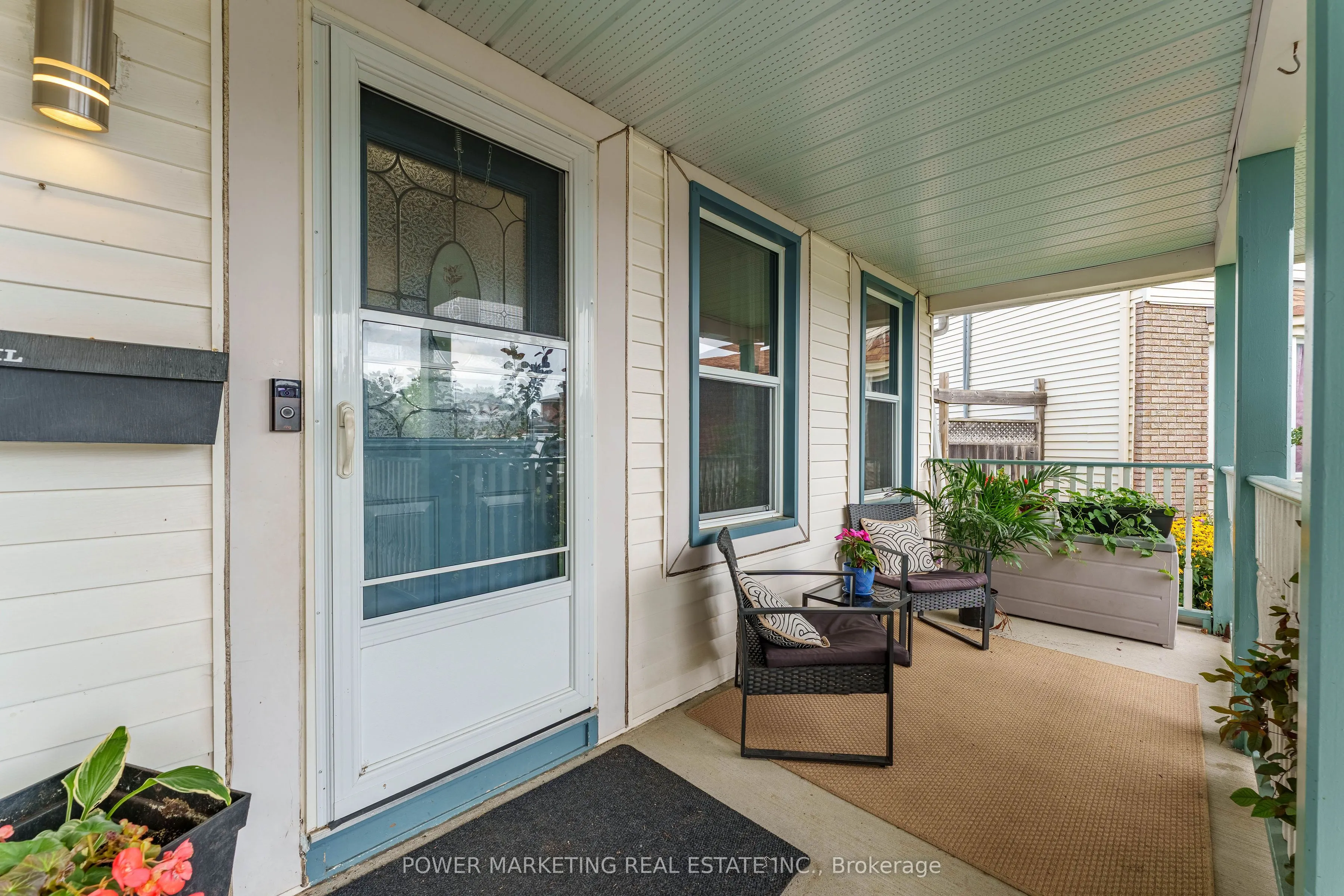 1809 Chopin Place