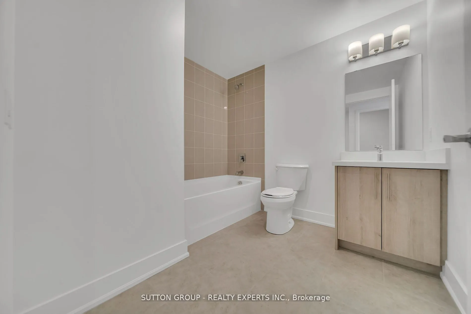 401 shellard Lane, #826