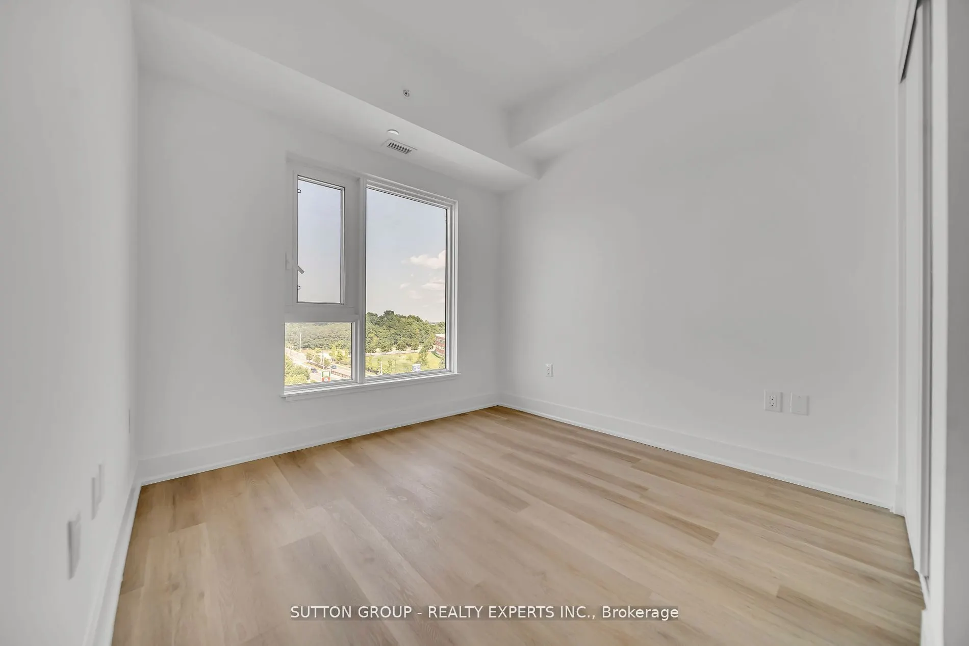 401 shellard Lane, #826