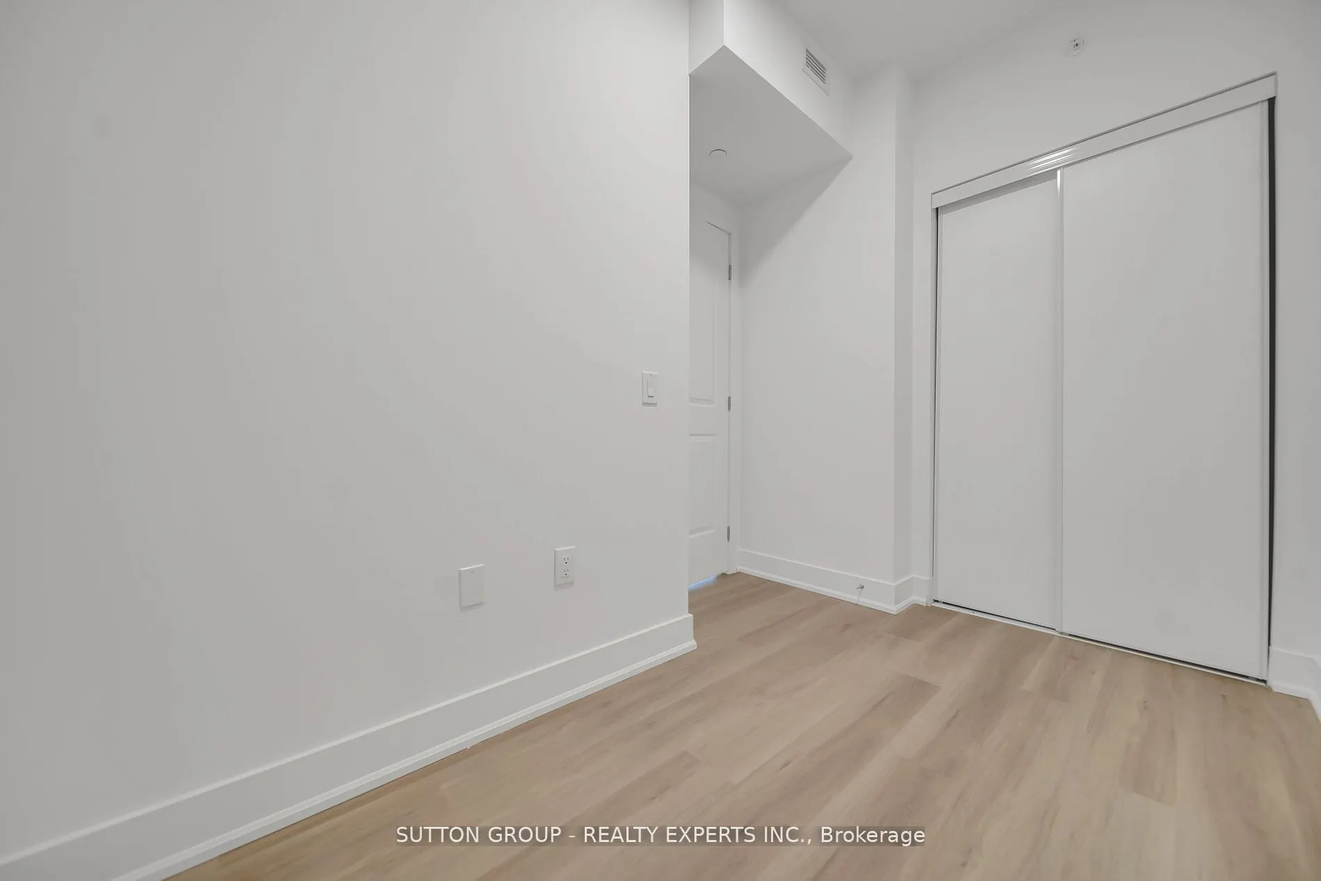 401 shellard Lane, #826