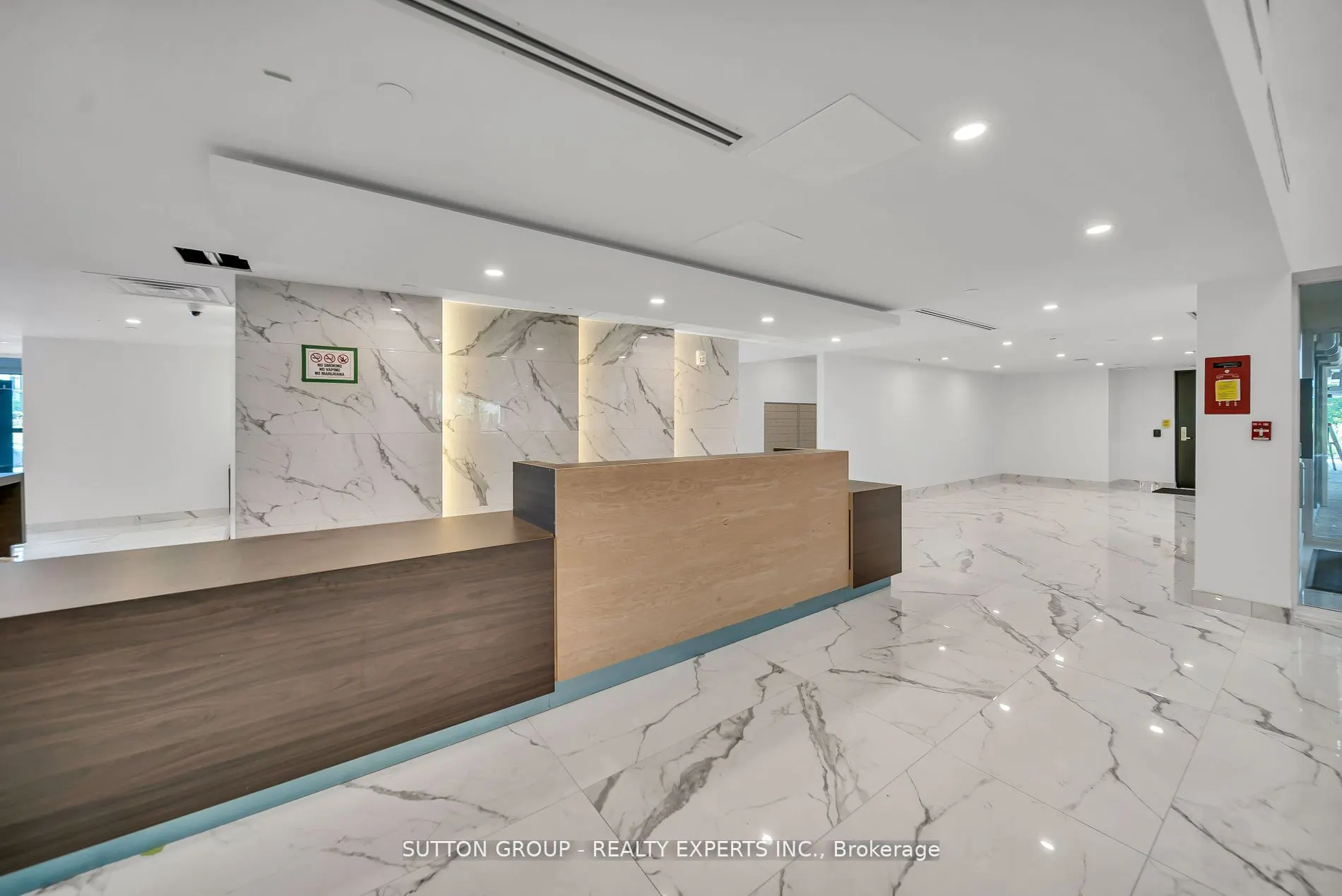 401 shellard Lane, #826