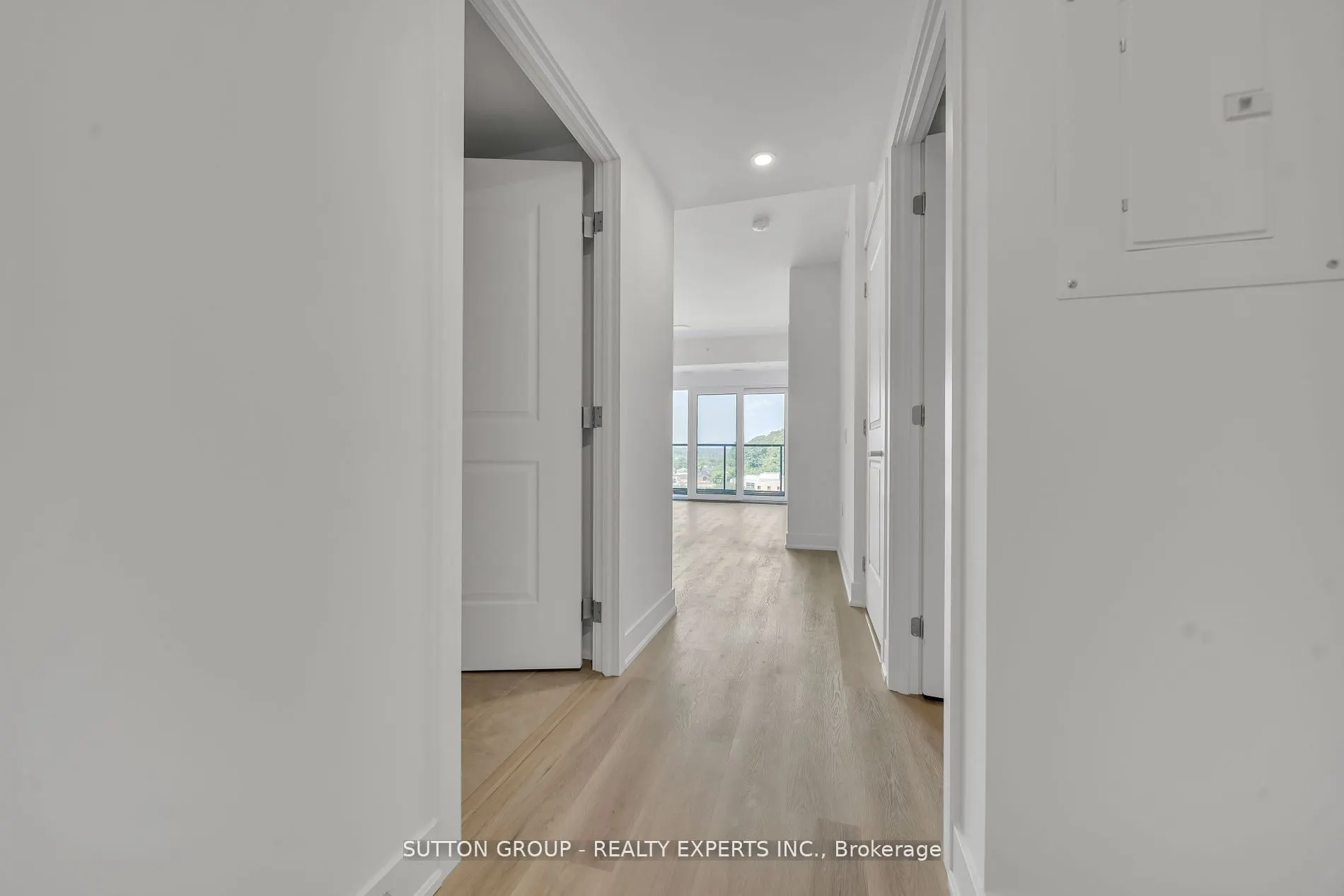 401 shellard Lane, #826