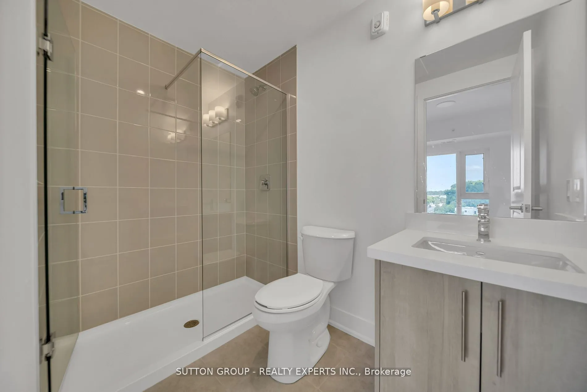 401 shellard Lane, #826