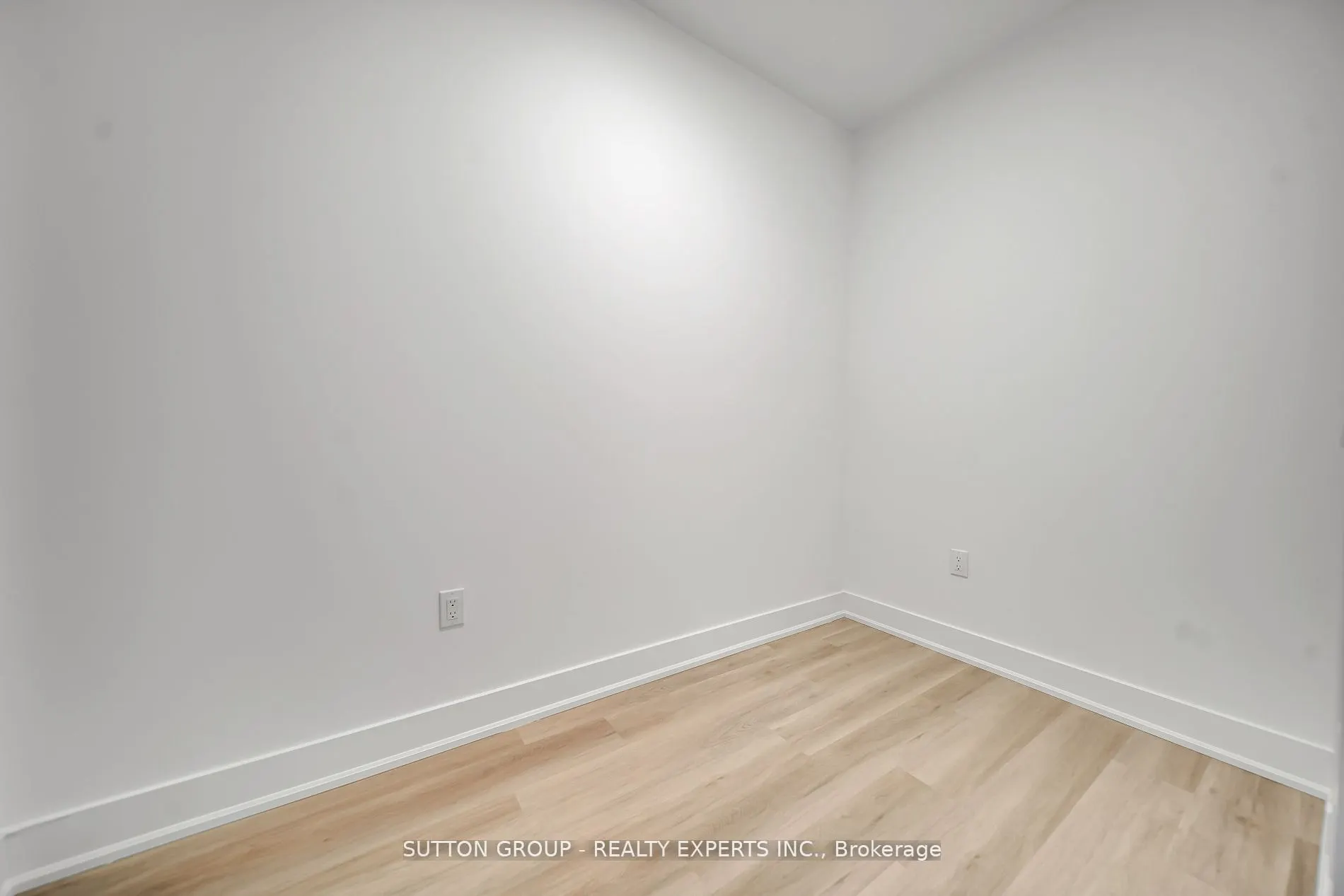 401 shellard Lane, #826