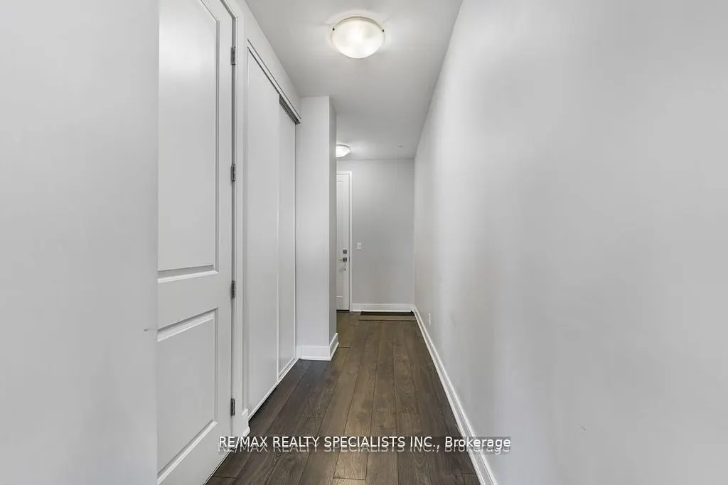 150 Main Street W, #503