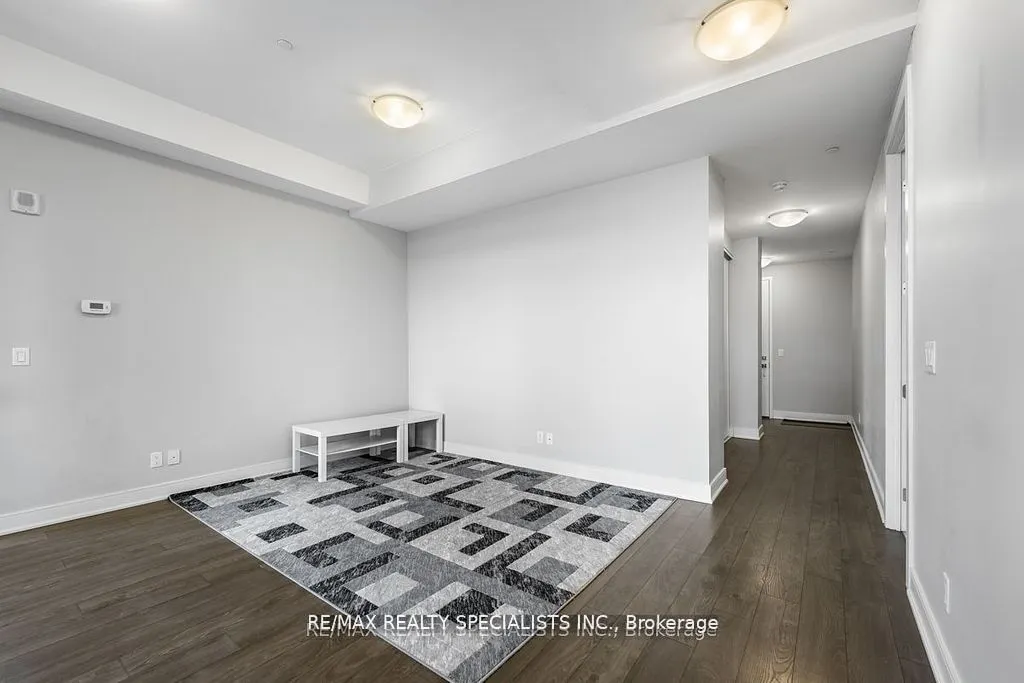 150 Main Street W, #503